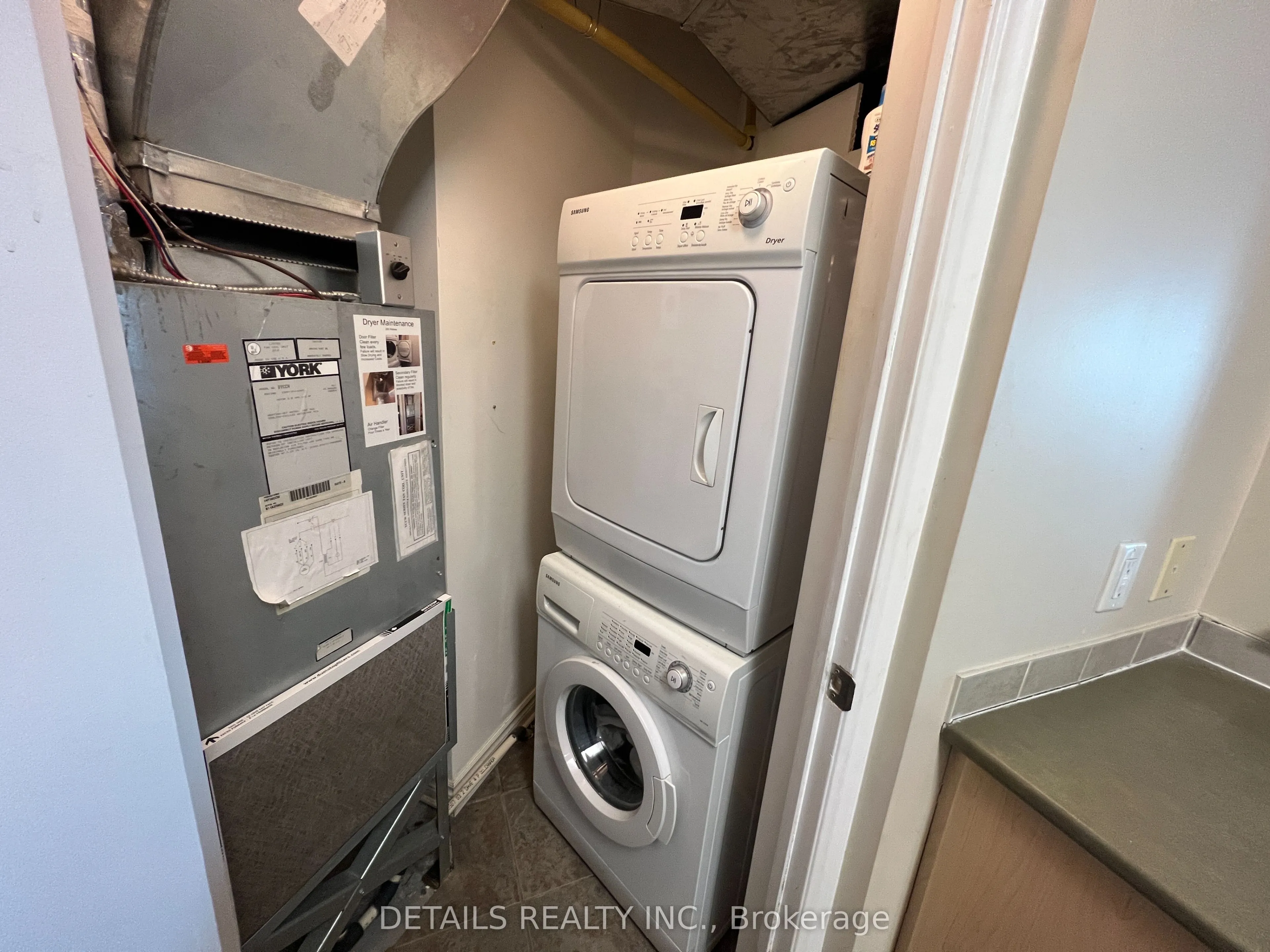 200 Rideau Street SE, #1207