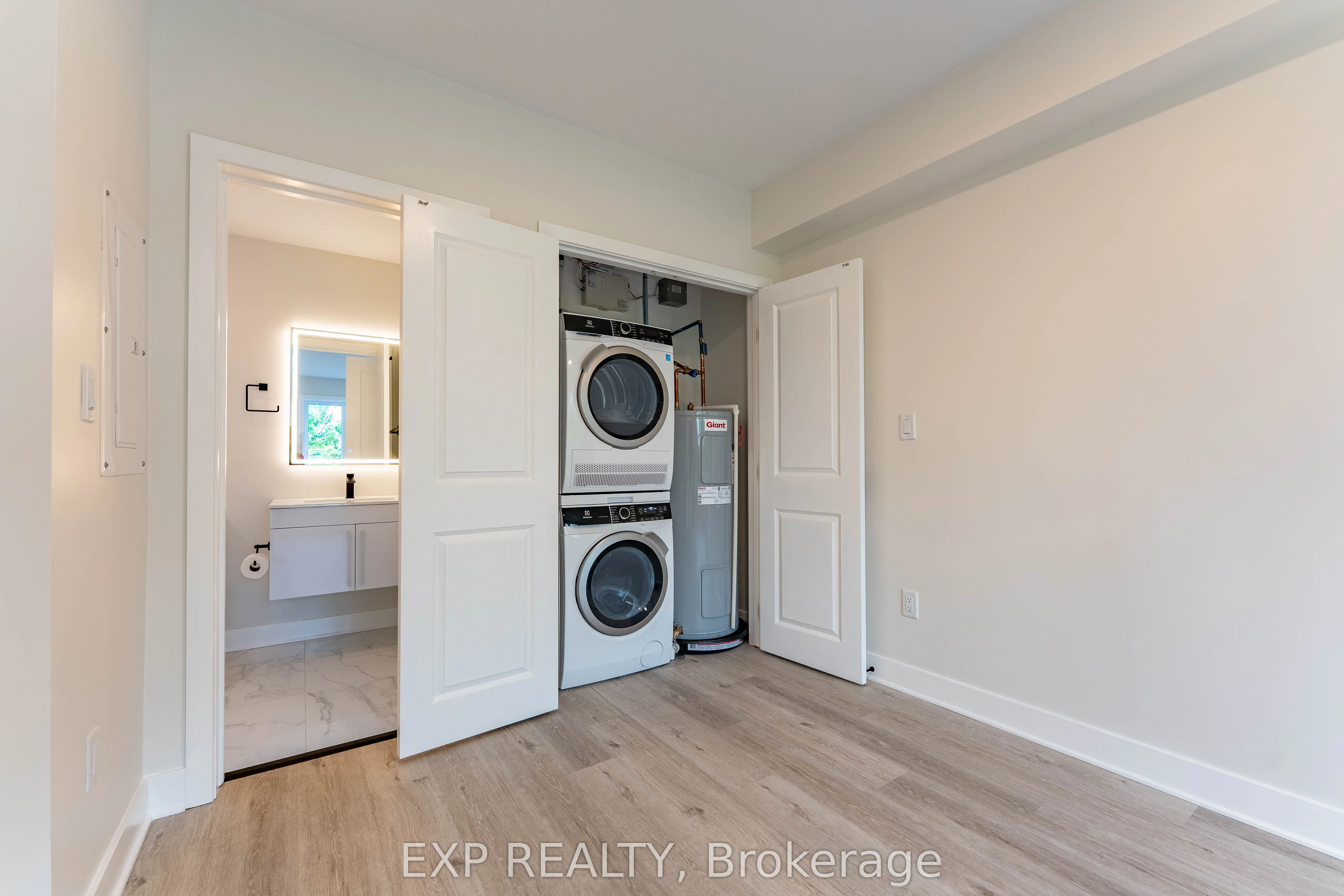 362 Lacasse Avenue, #101