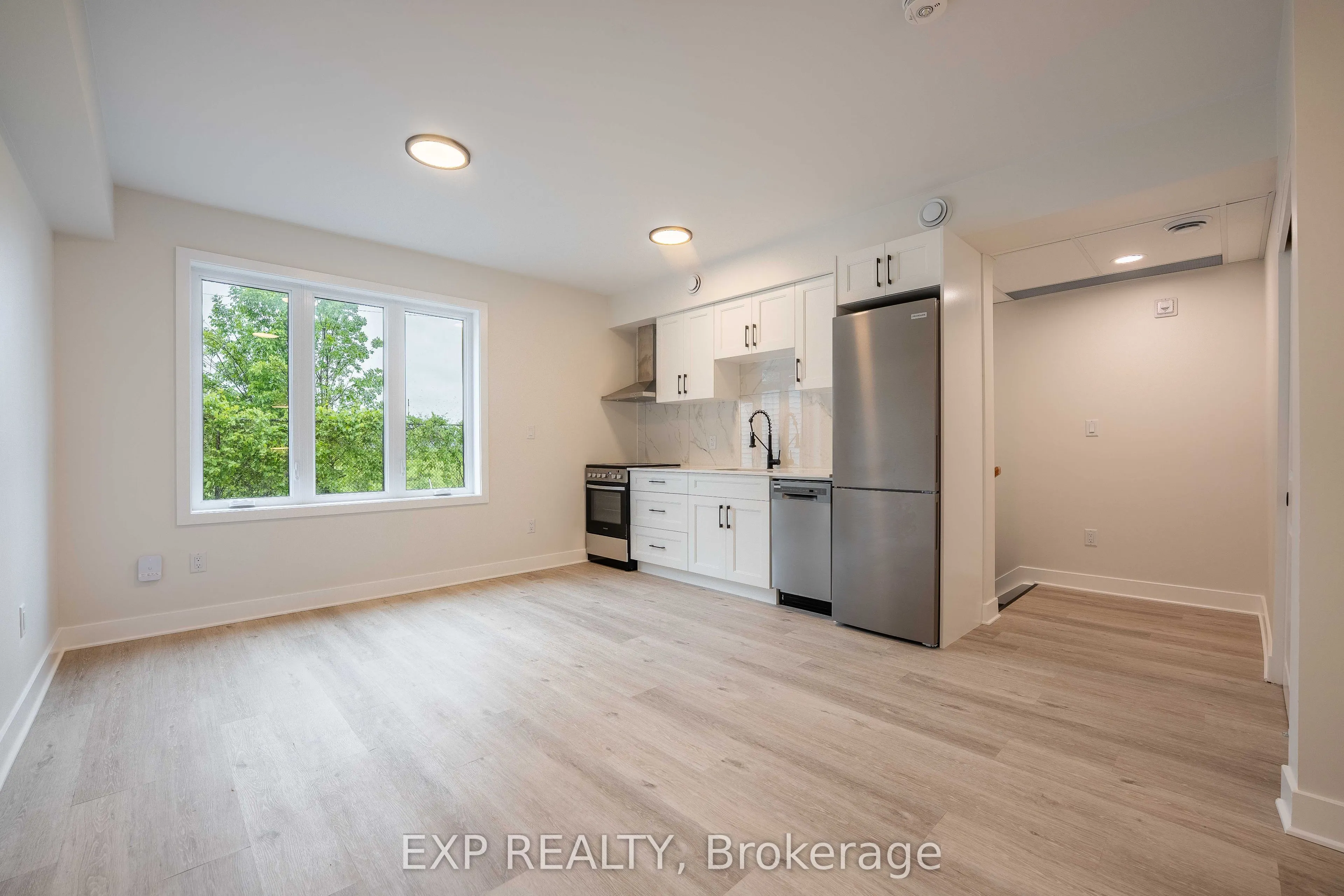 362 Lacasse Avenue, #101