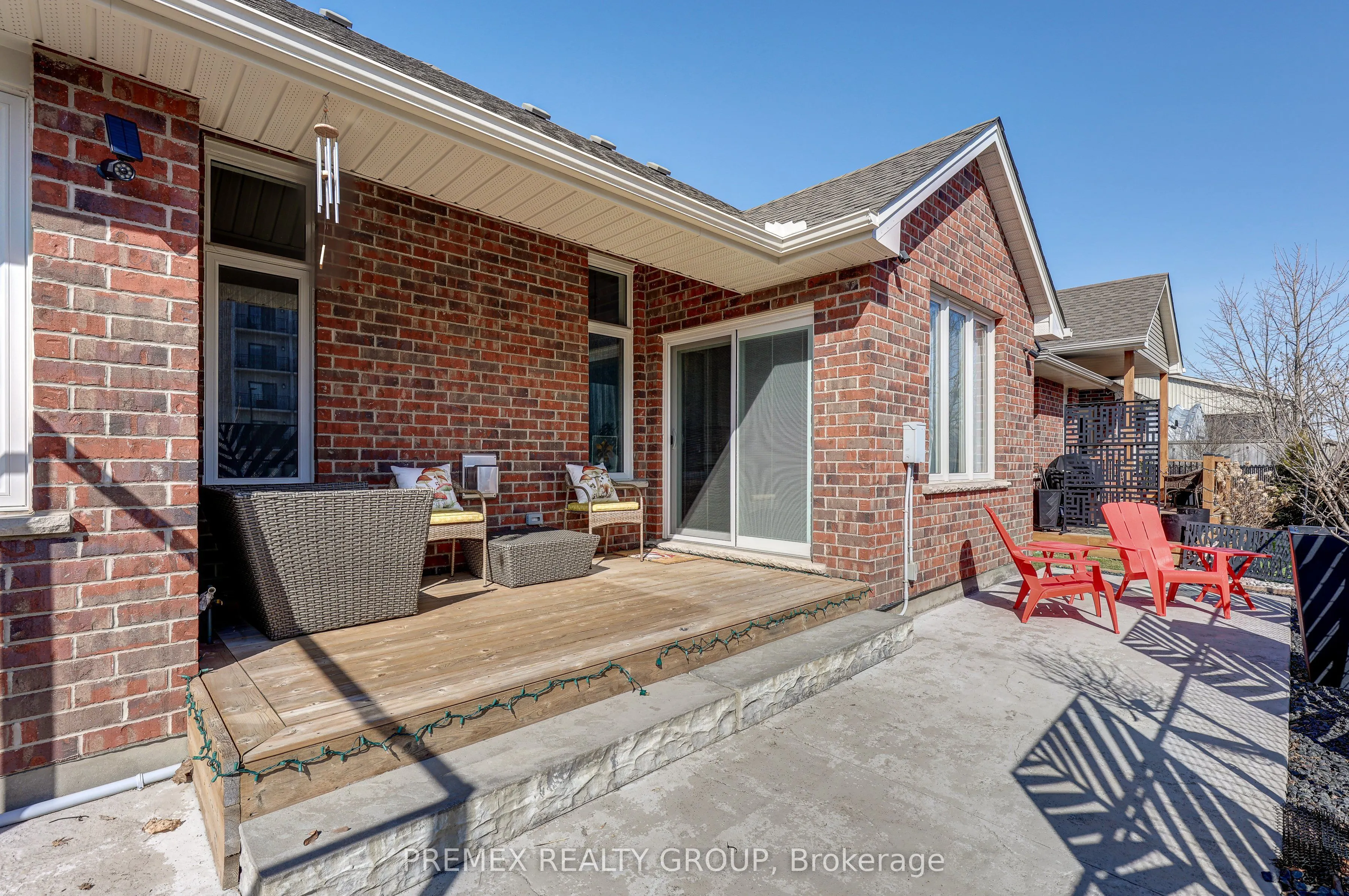 77 Princess Avenue, #2
