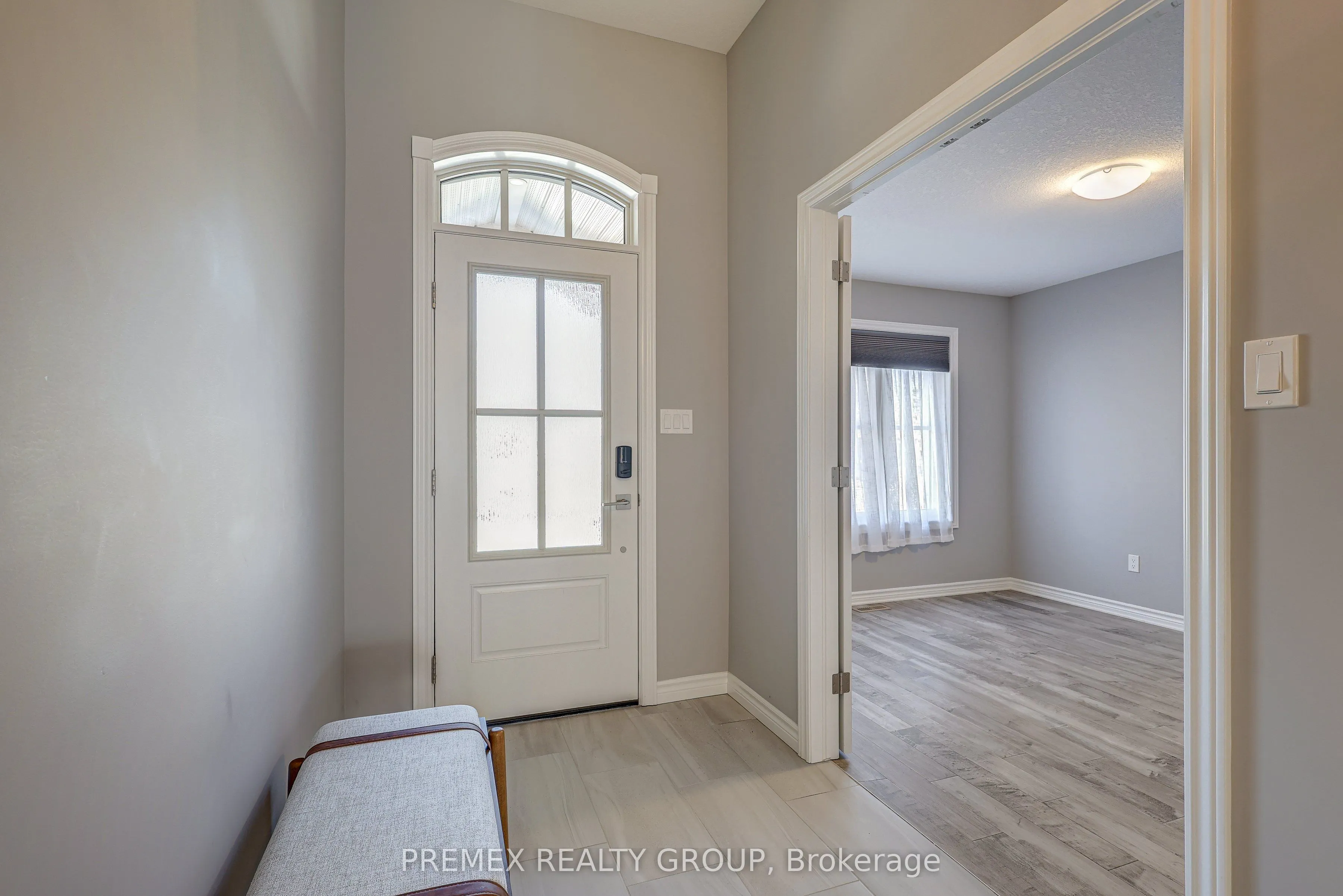 77 Princess Avenue, #2