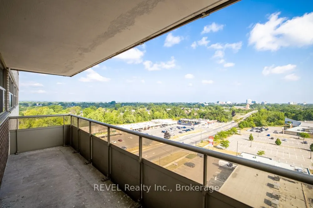 215 Glenridge Avenue, #1104