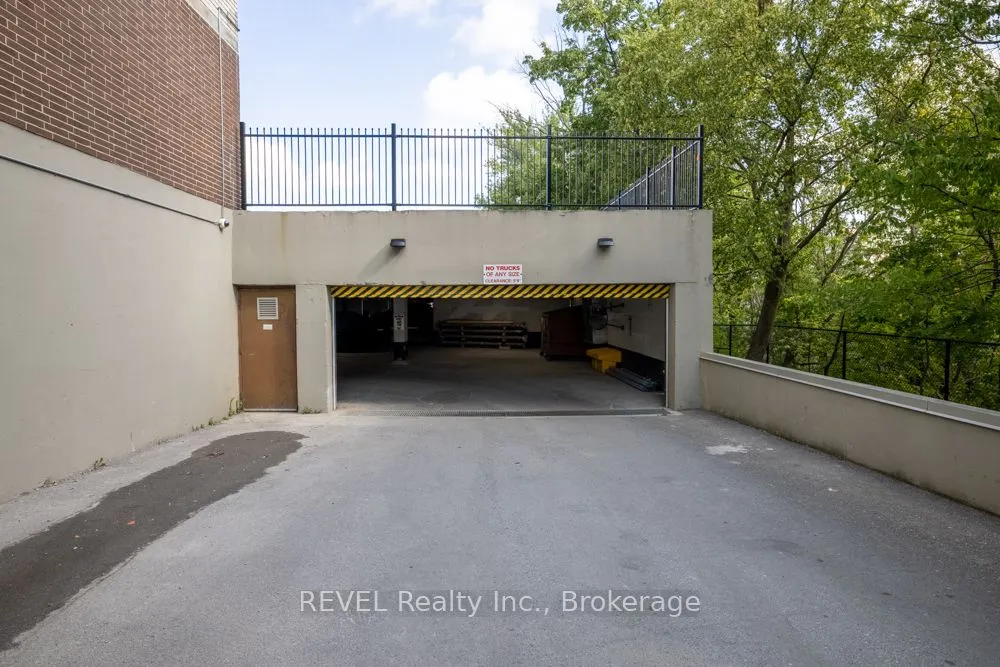 215 Glenridge Avenue, #1104