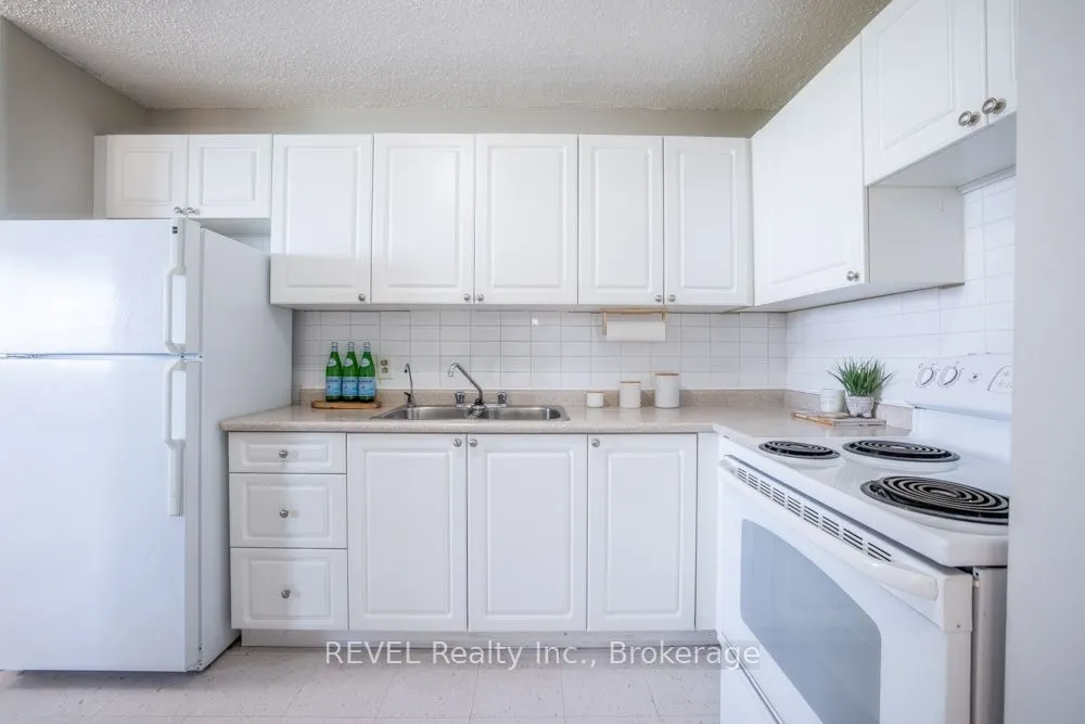 215 Glenridge Avenue, #1104