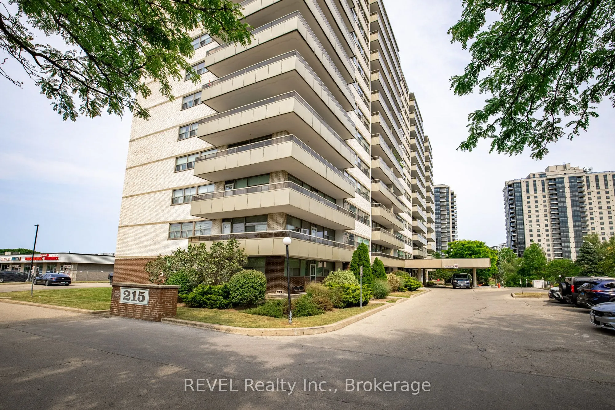 215 Glenridge Avenue, #1104