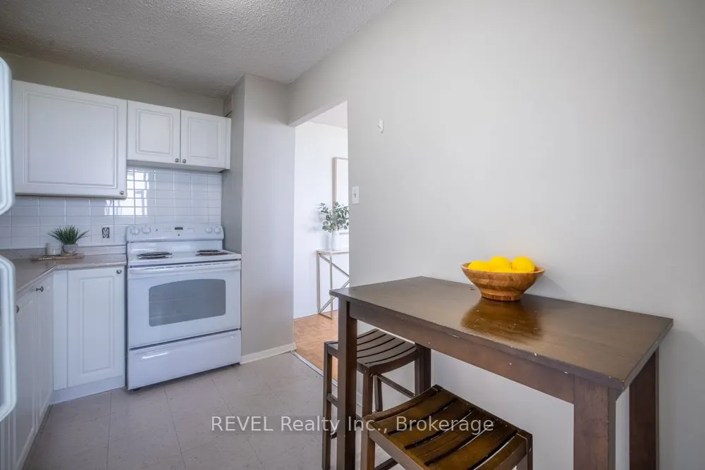 215 Glenridge Avenue, #1104