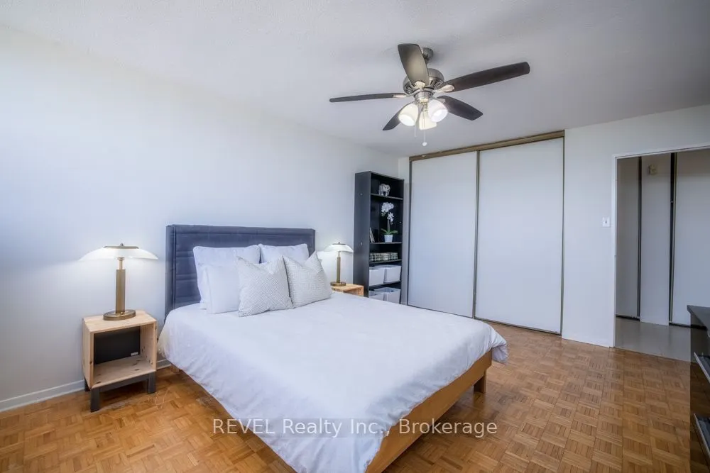 215 Glenridge Avenue, #1104