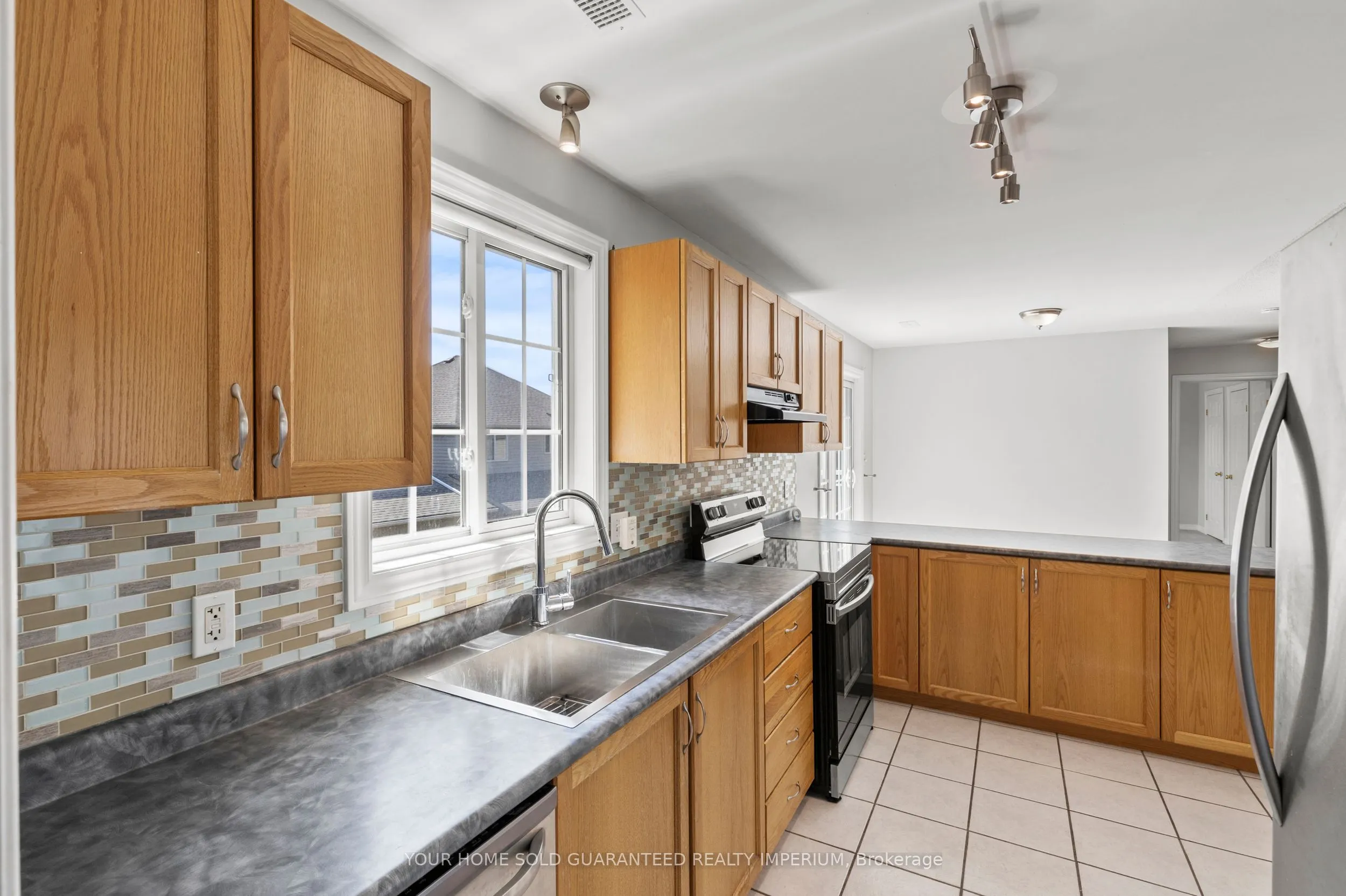 996 Rymal Road E, #14