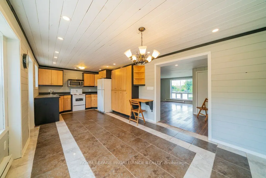 12275 Highway 41