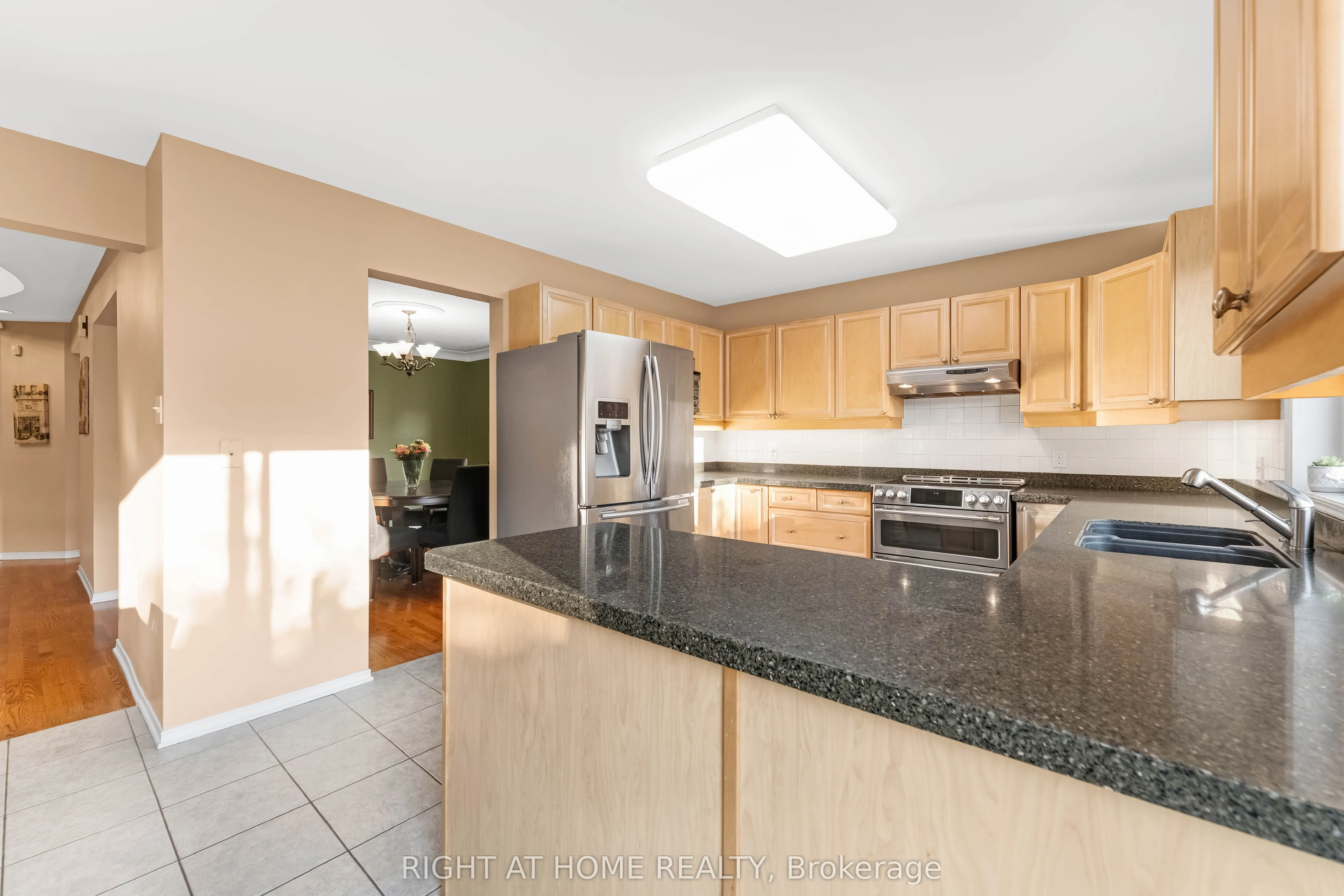6196 Ravine Way