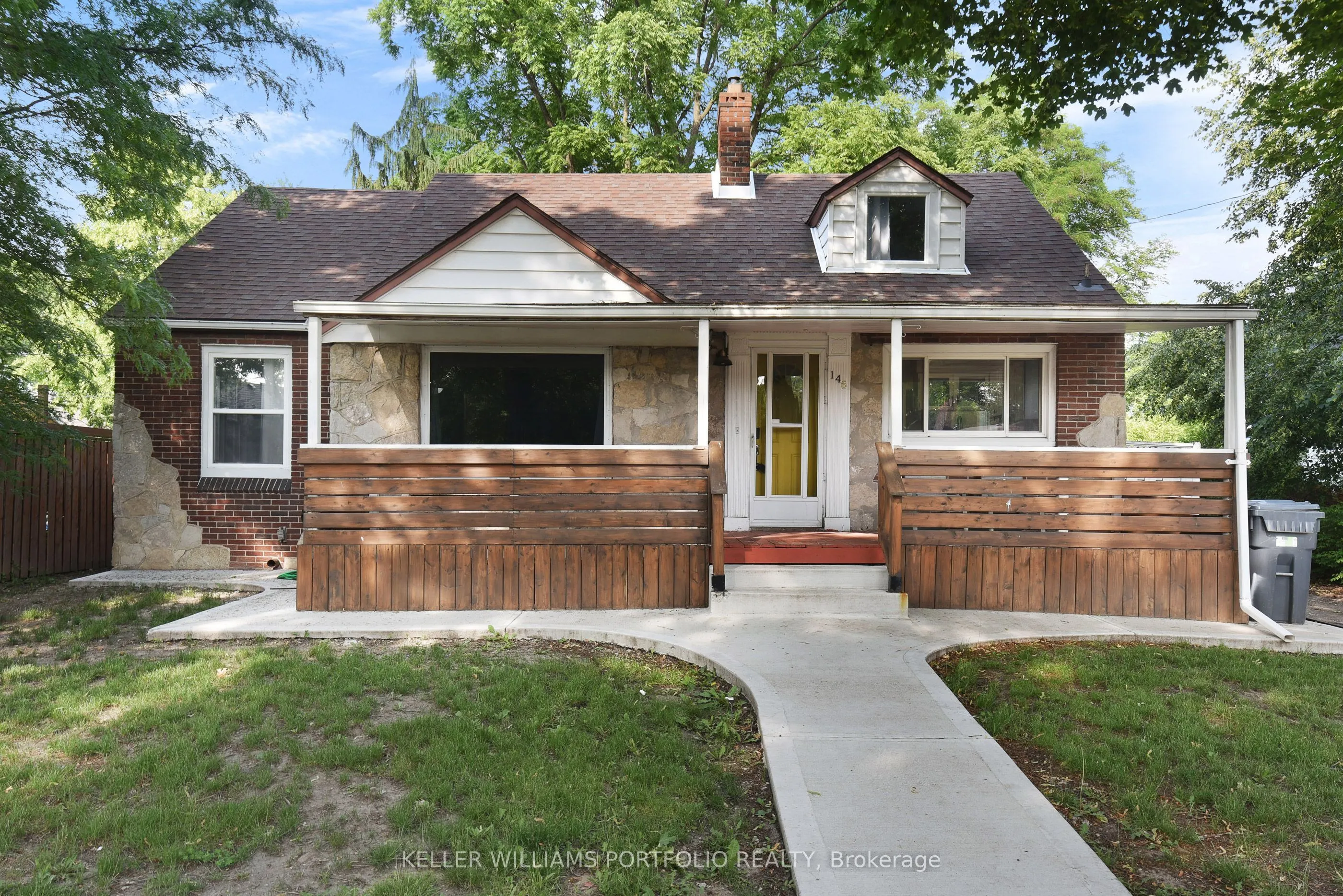 146 Askin Avenue
