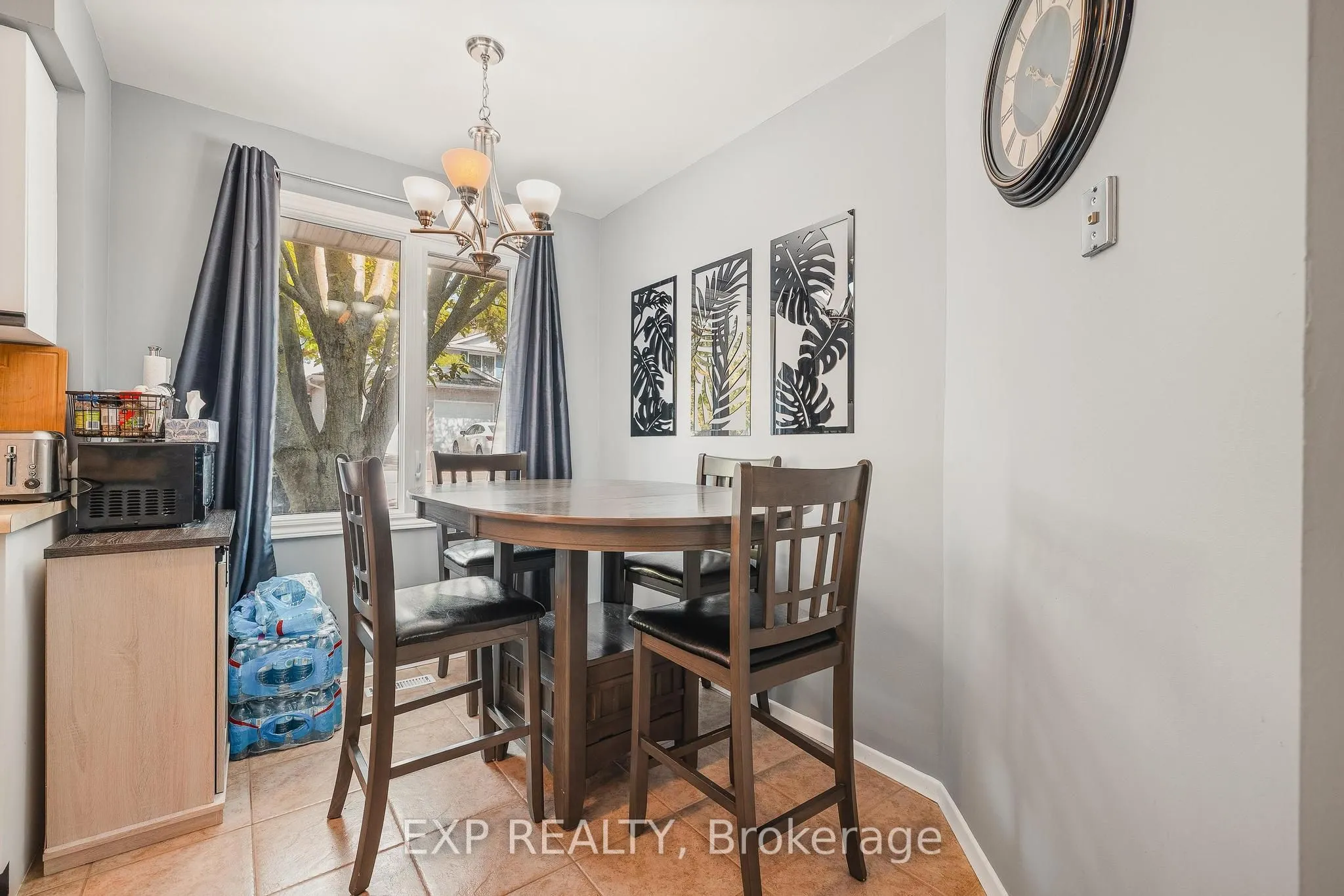 445 Kingscourt Drive