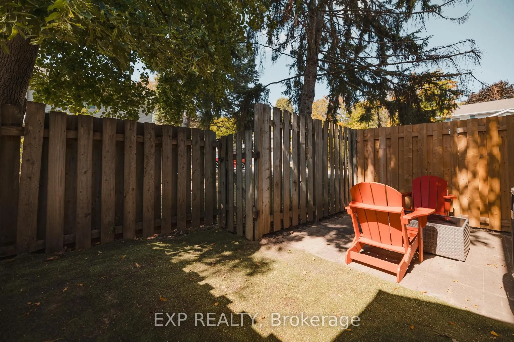 445 Kingscourt Drive