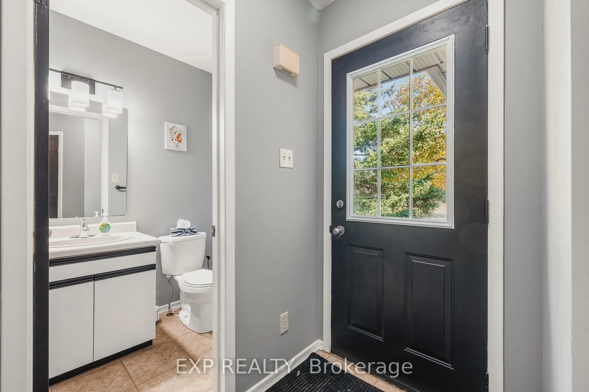 445 Kingscourt Drive