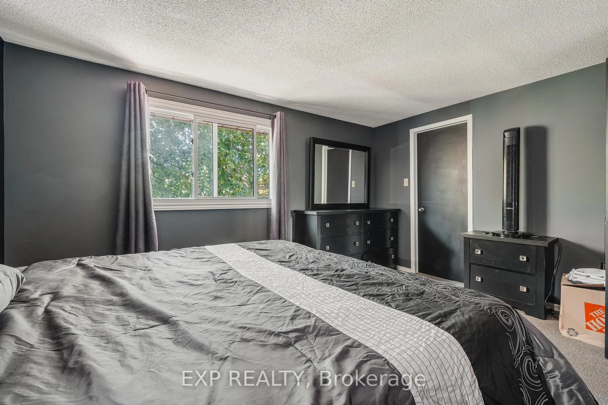 445 Kingscourt Drive