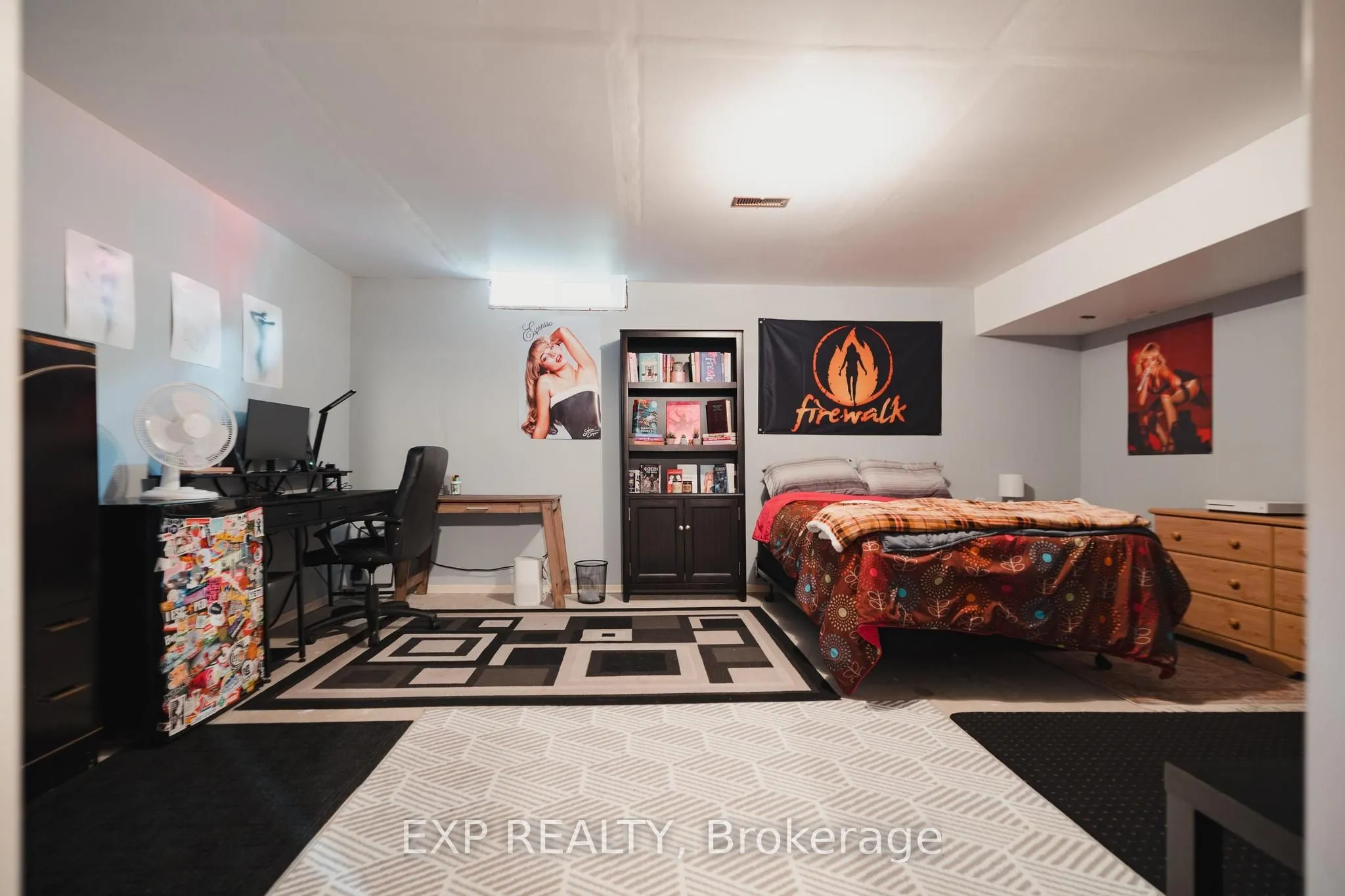445 Kingscourt Drive