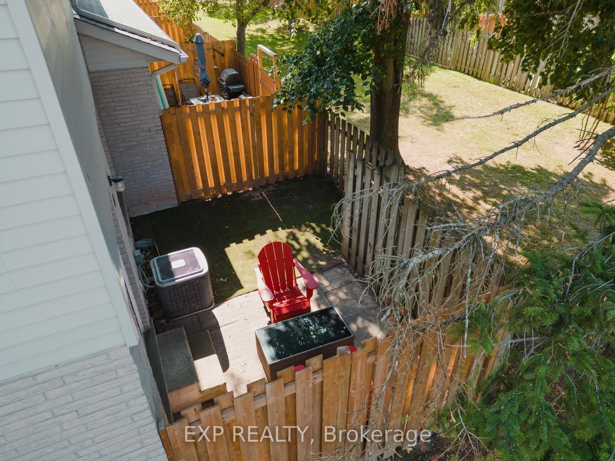 445 Kingscourt Drive