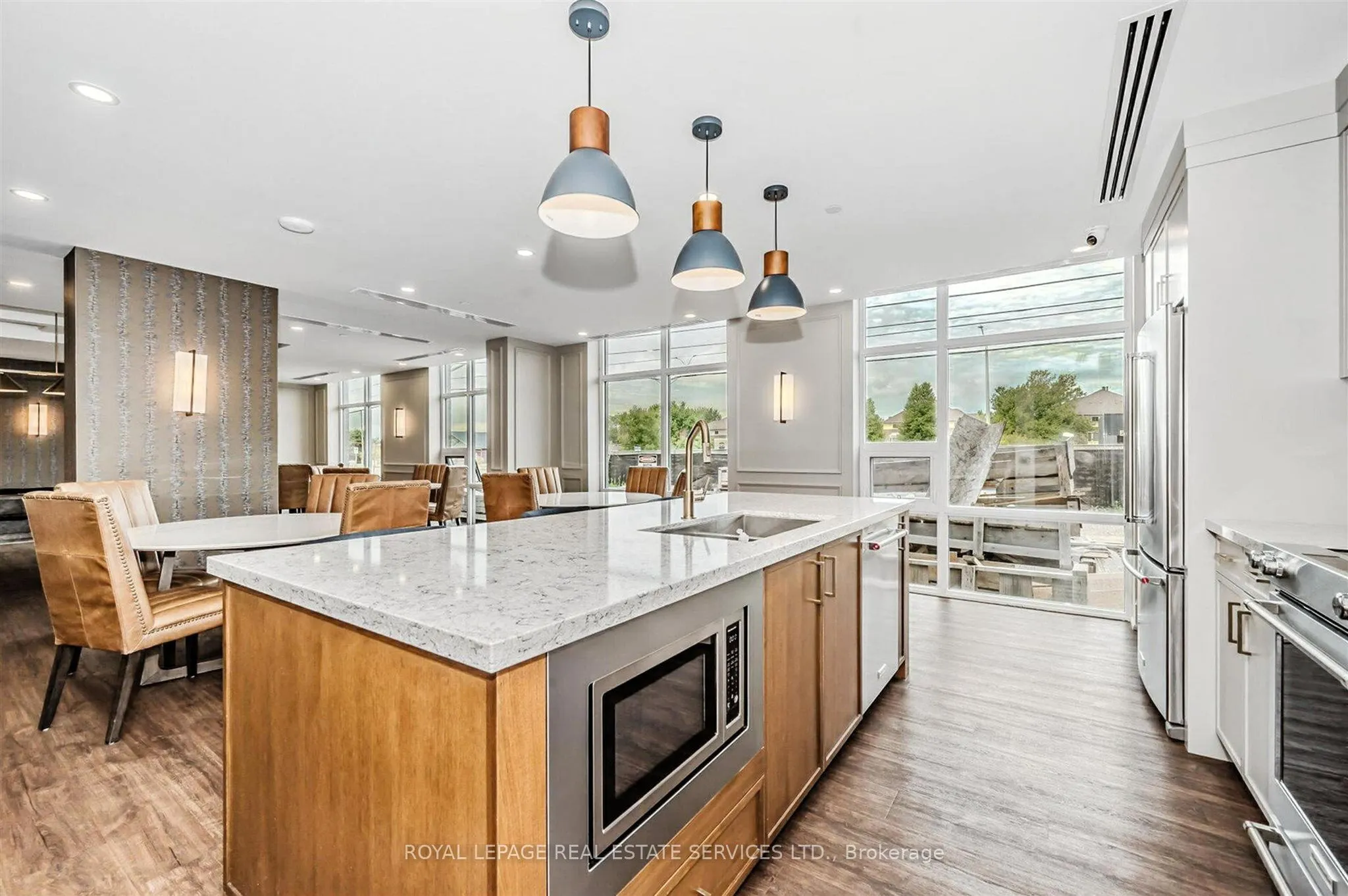460 Dundas Street E, #1204