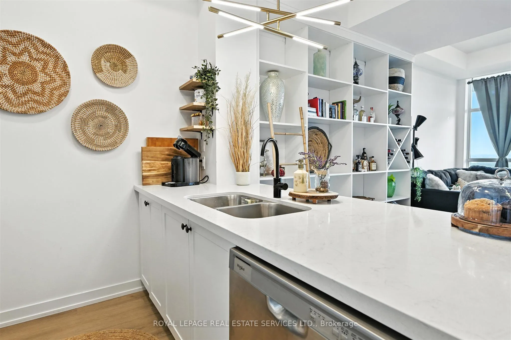 460 Dundas Street E, #1204