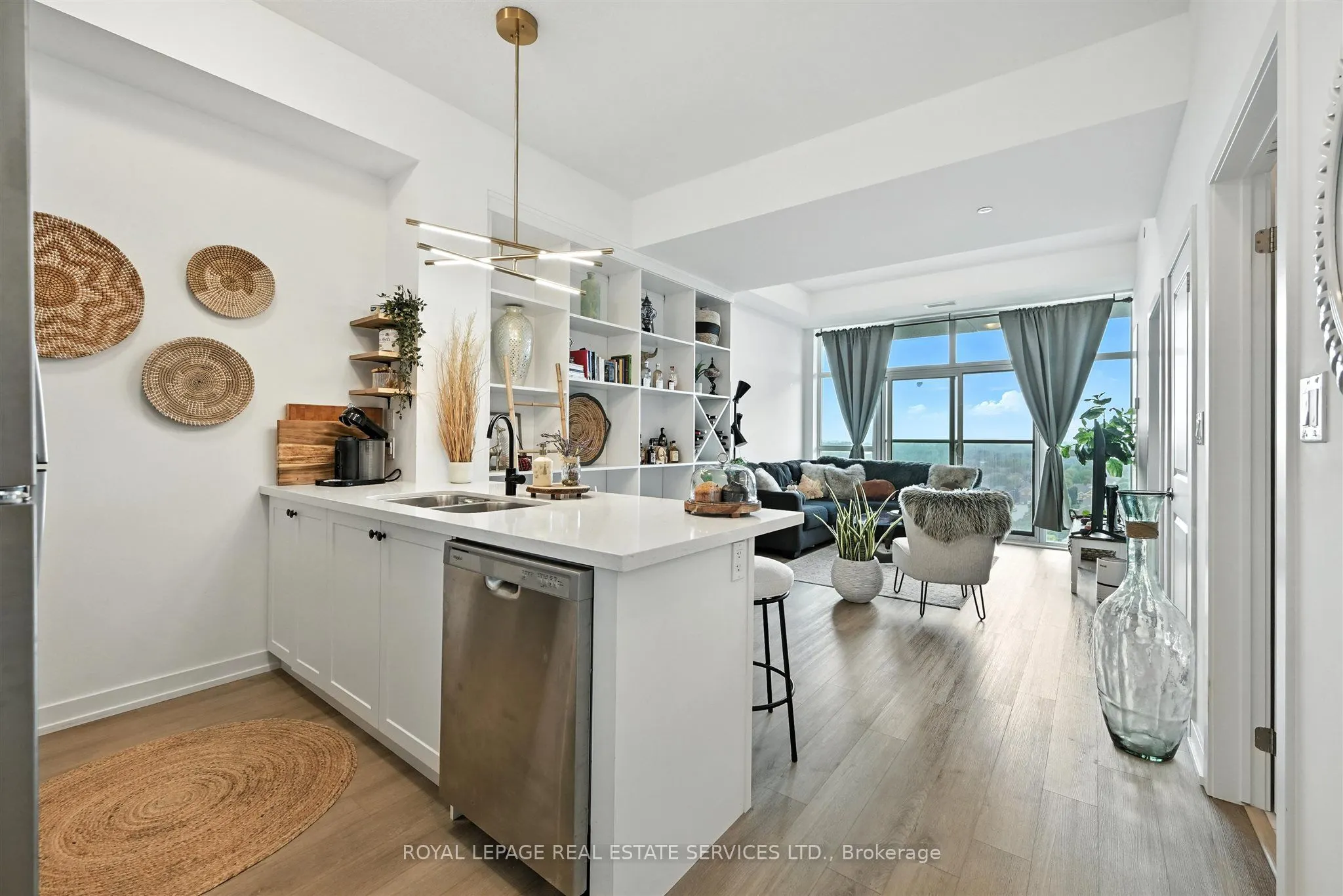 460 Dundas Street E, #1204
