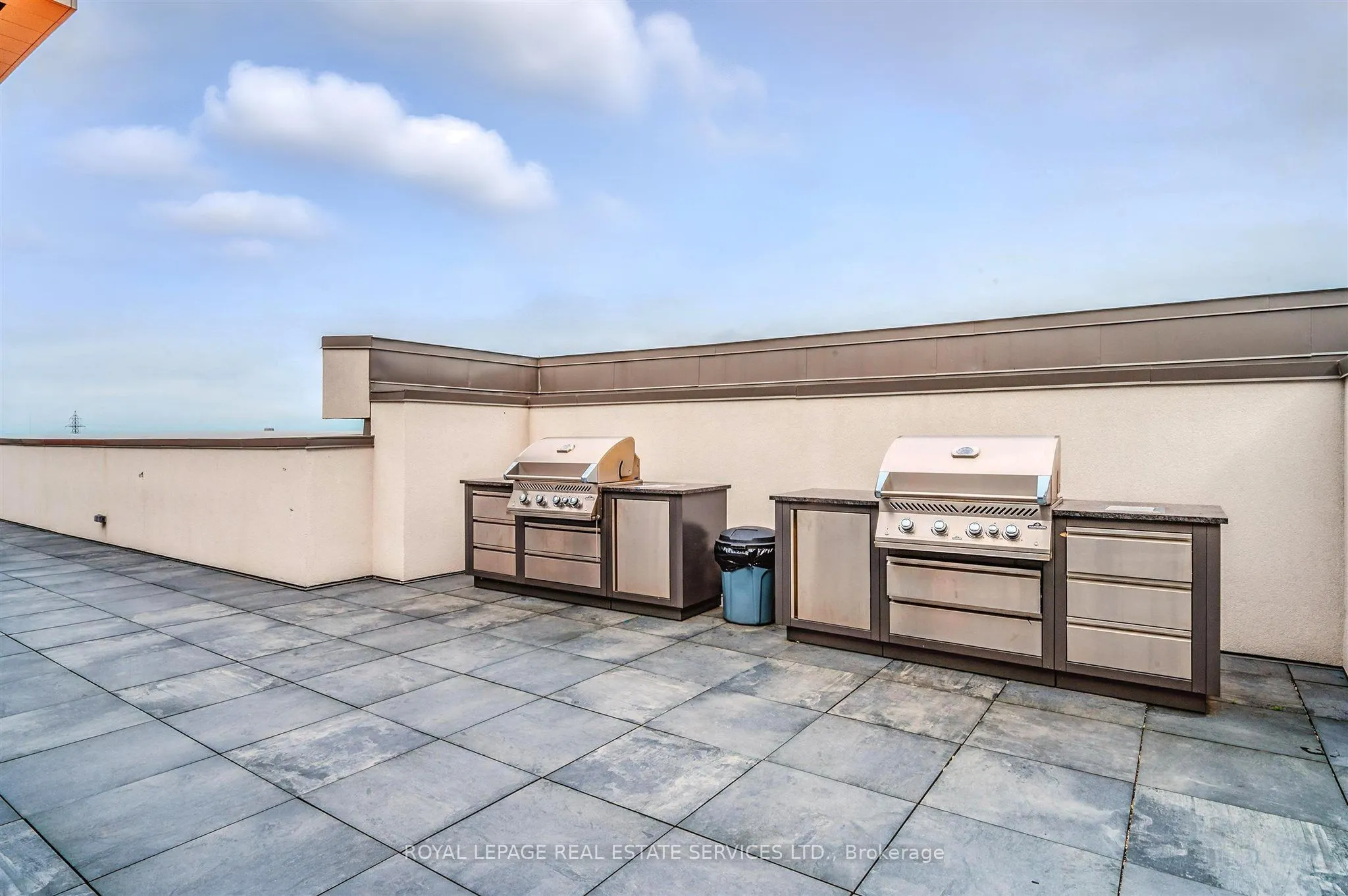 460 Dundas Street E, #1204