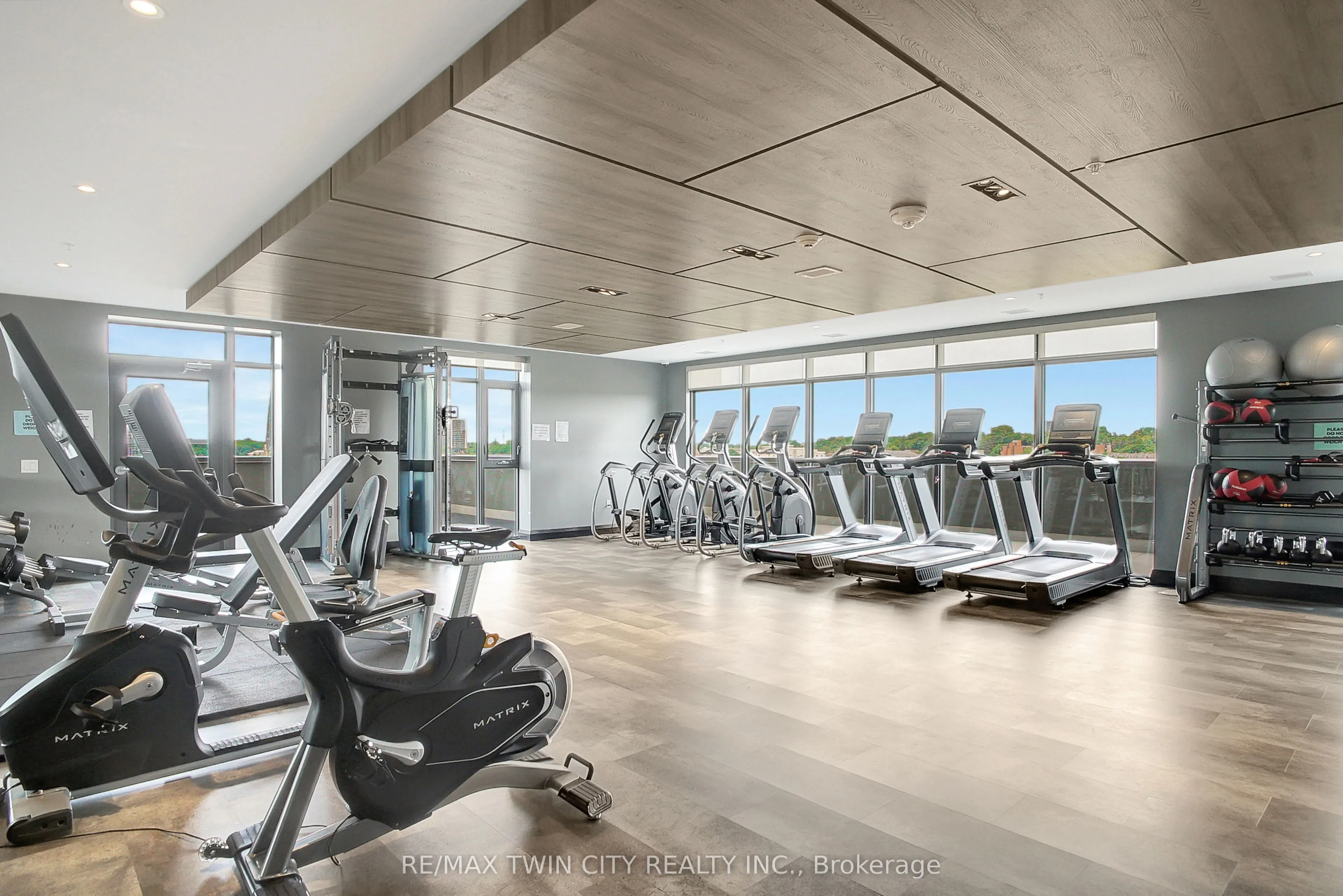 50 Grand Avenue S, #1712