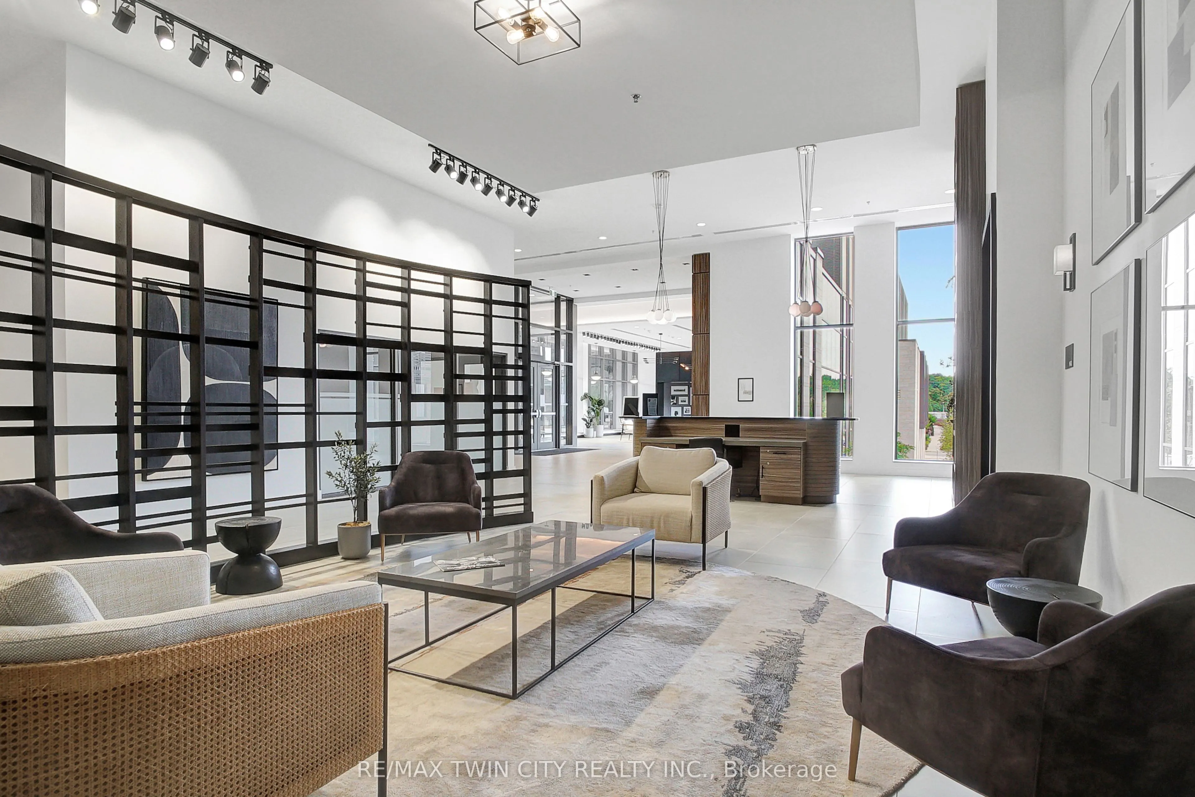 50 Grand Avenue S, #1712
