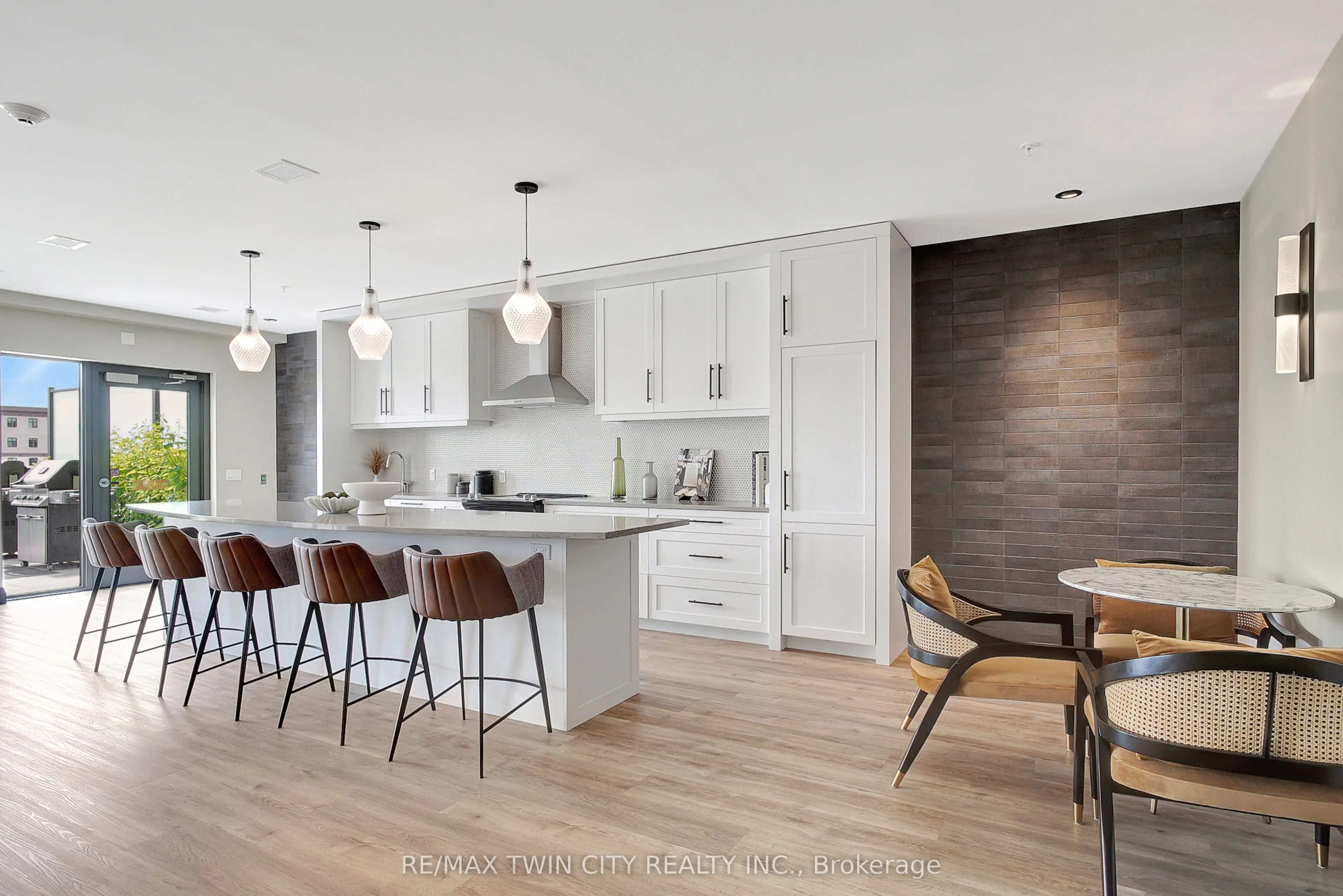 50 Grand Avenue S, #1712