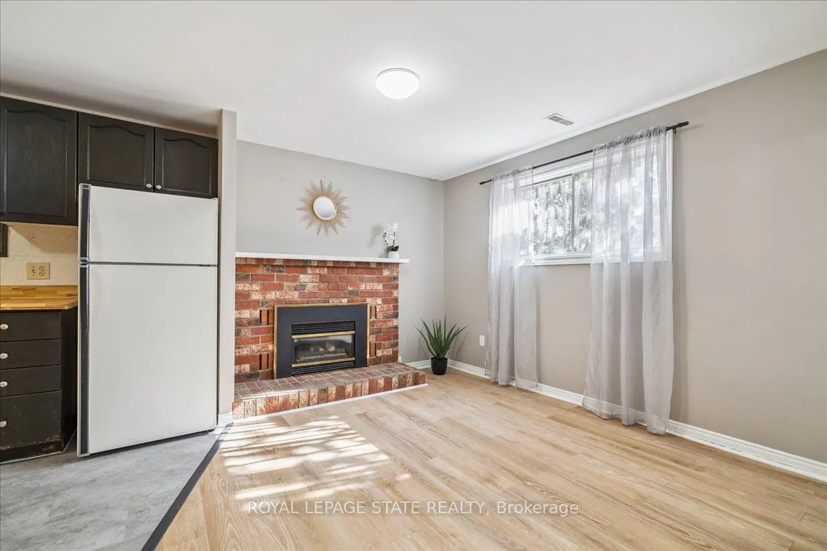640 Cochrane Road