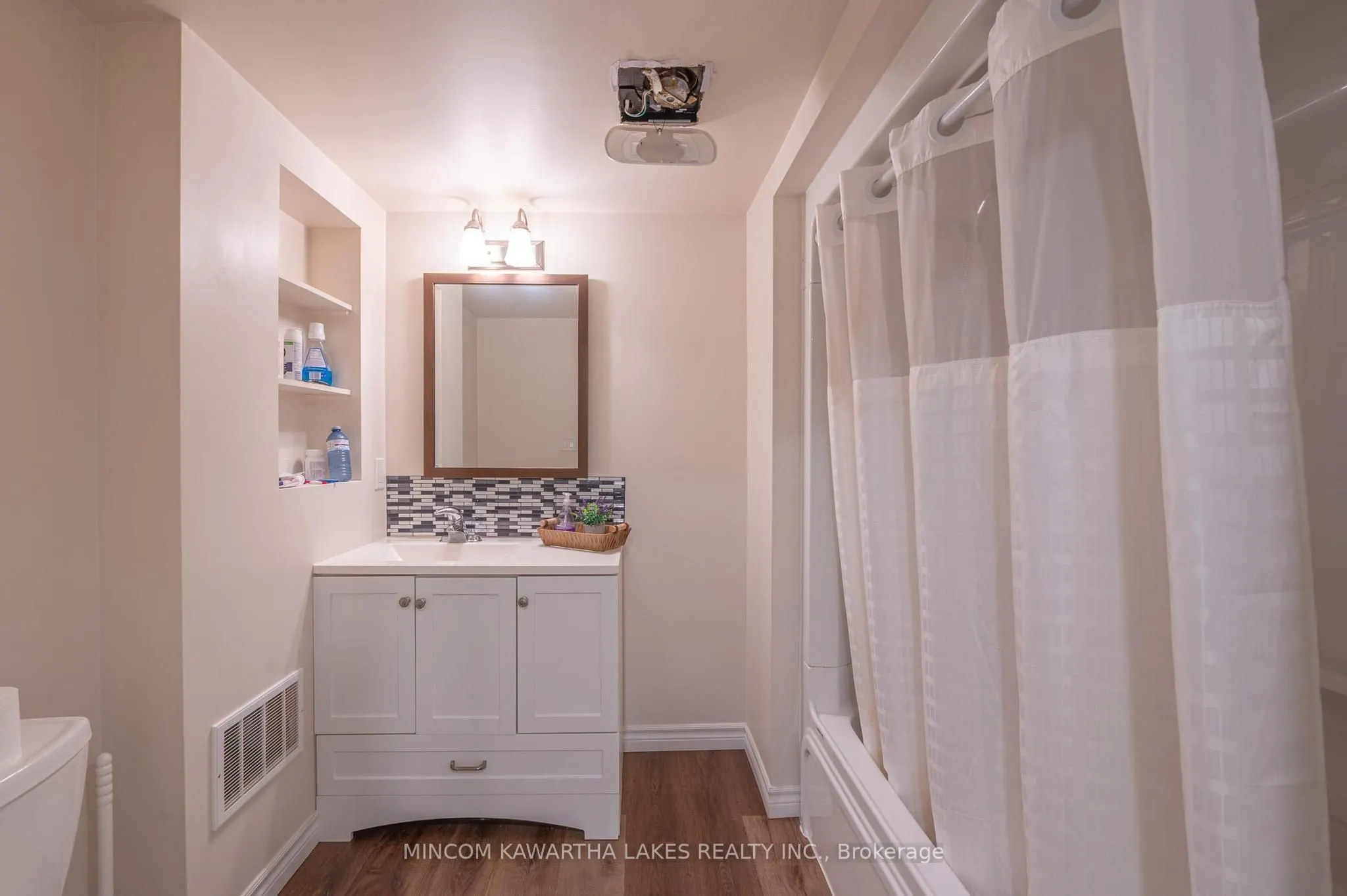 919 Sydenham Road