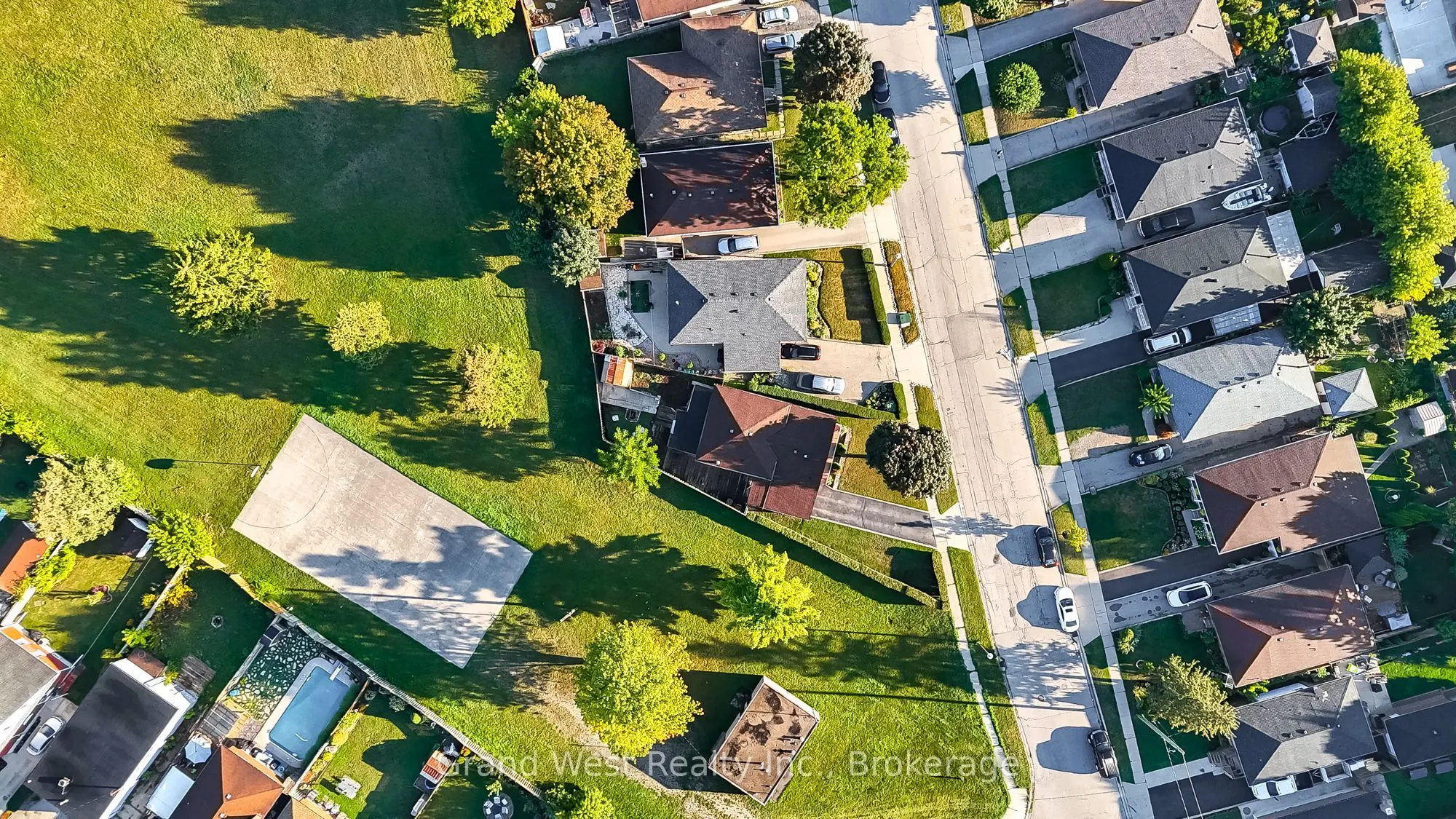 53 MOSCRIP Road