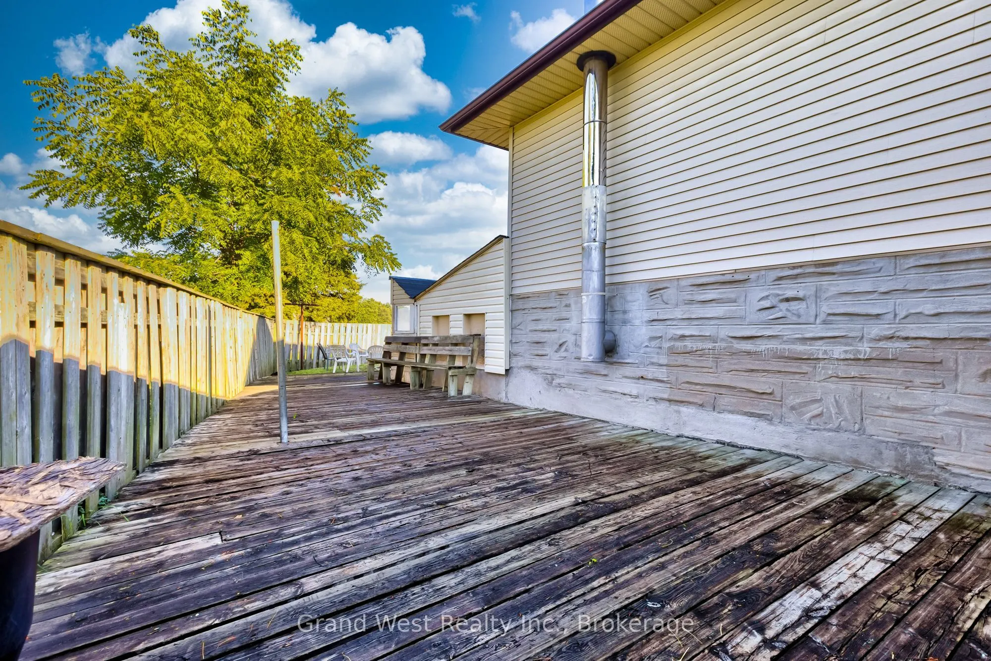 53 MOSCRIP Road