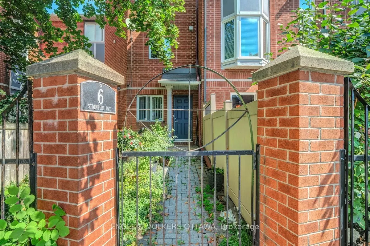 6 Stockport Private