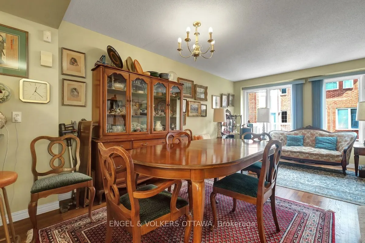 6 Stockport Private