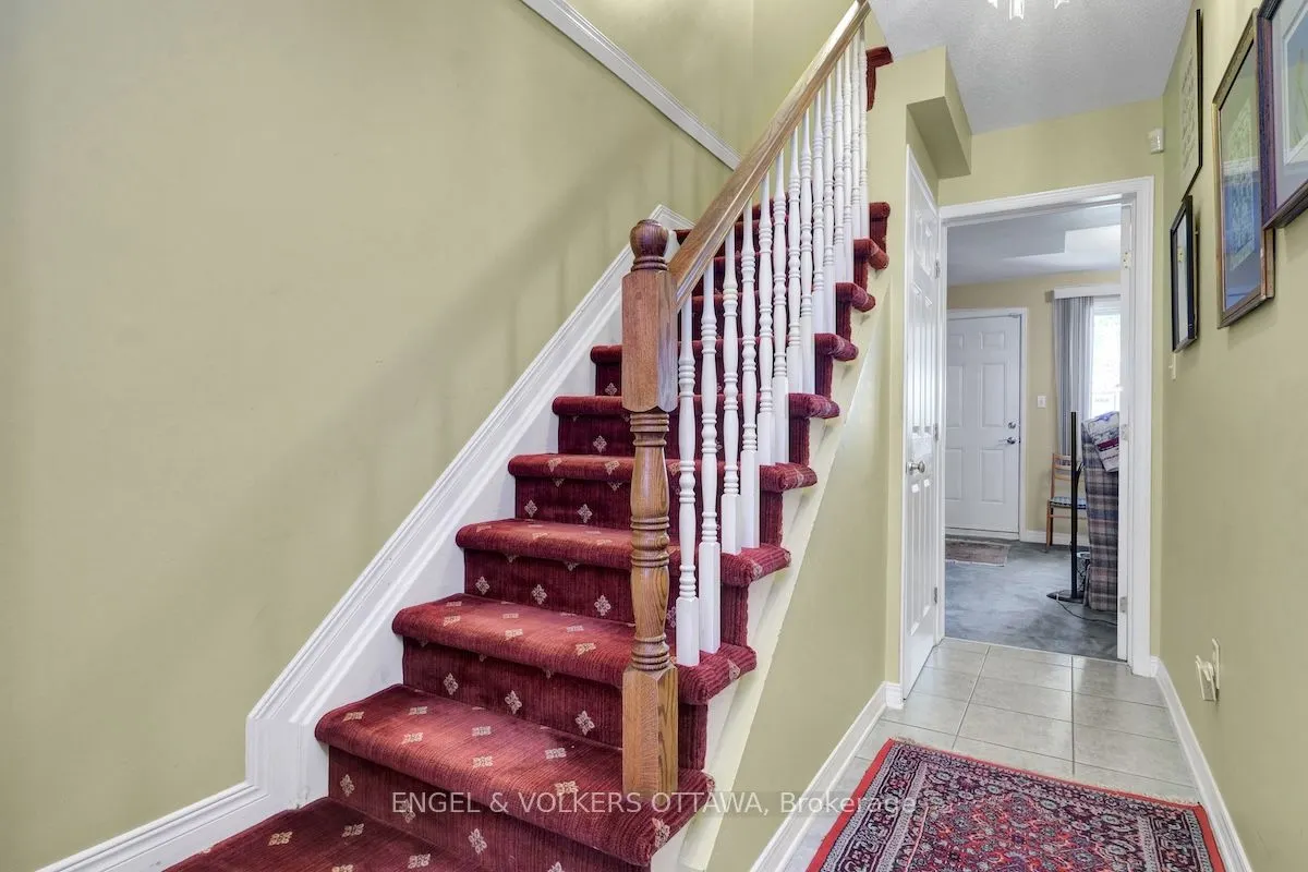 6 Stockport Private