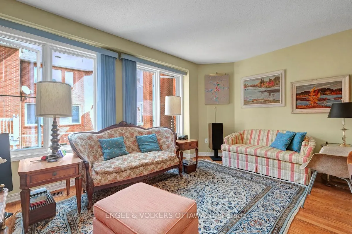 6 Stockport Private