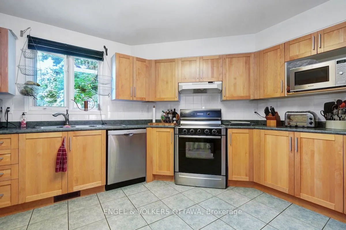 6 Stockport Private