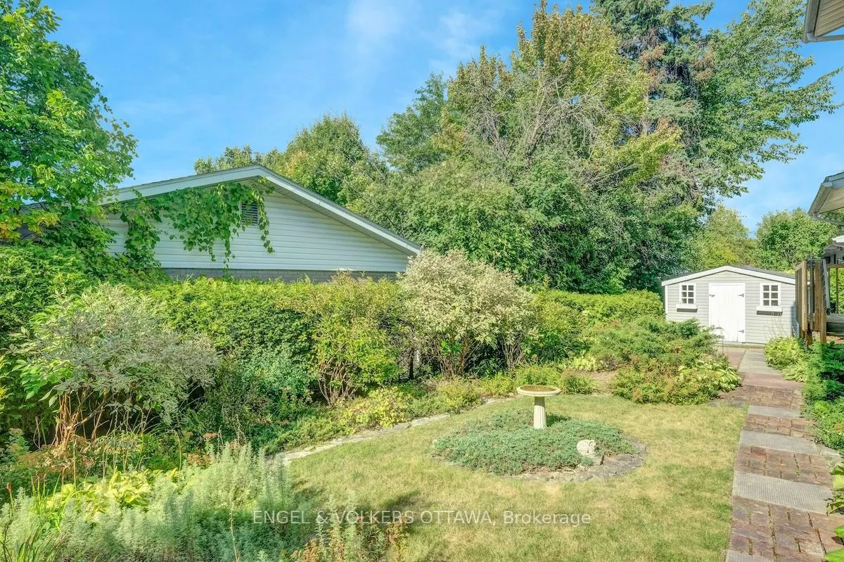 29 Qualicum Street