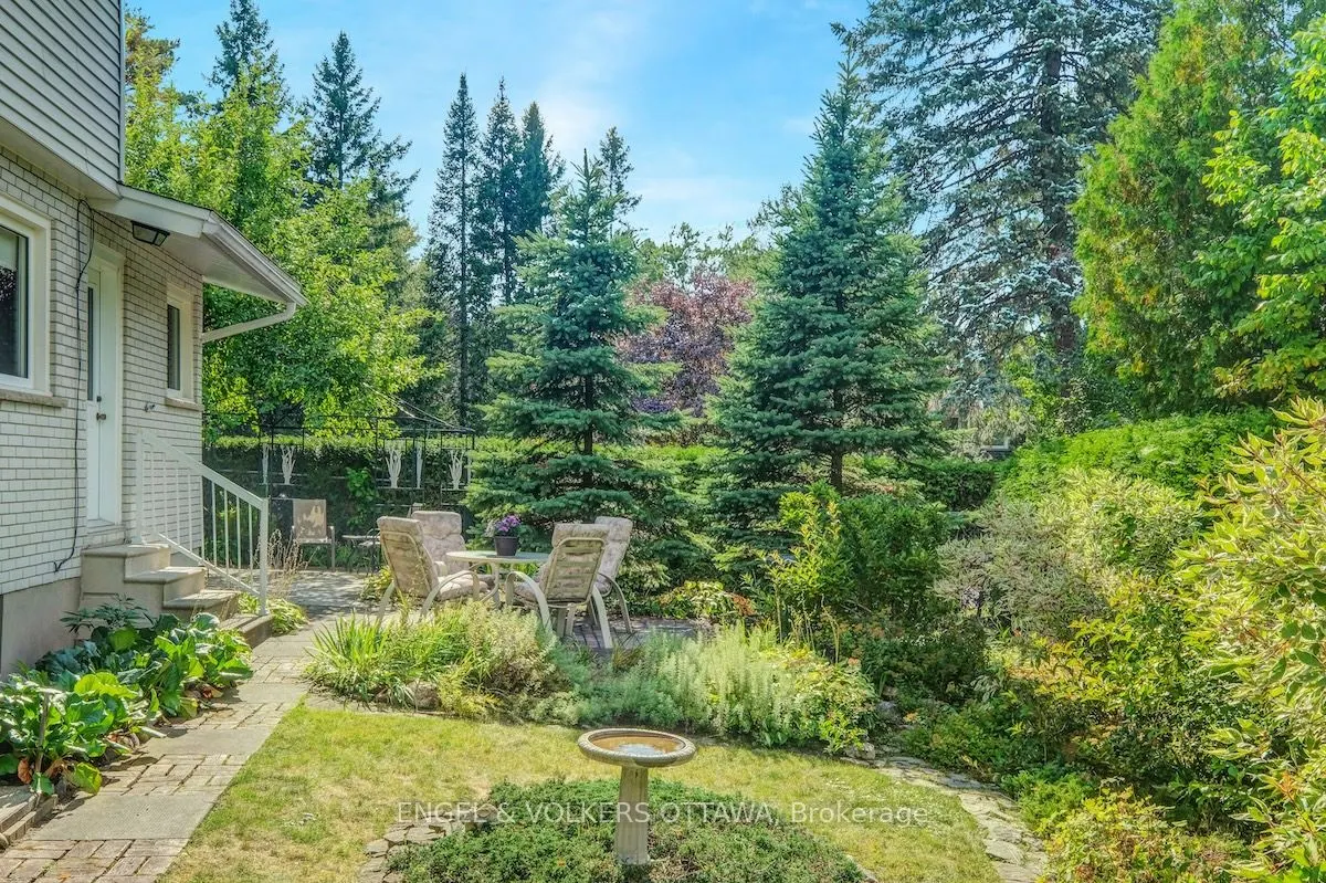 29 Qualicum Street