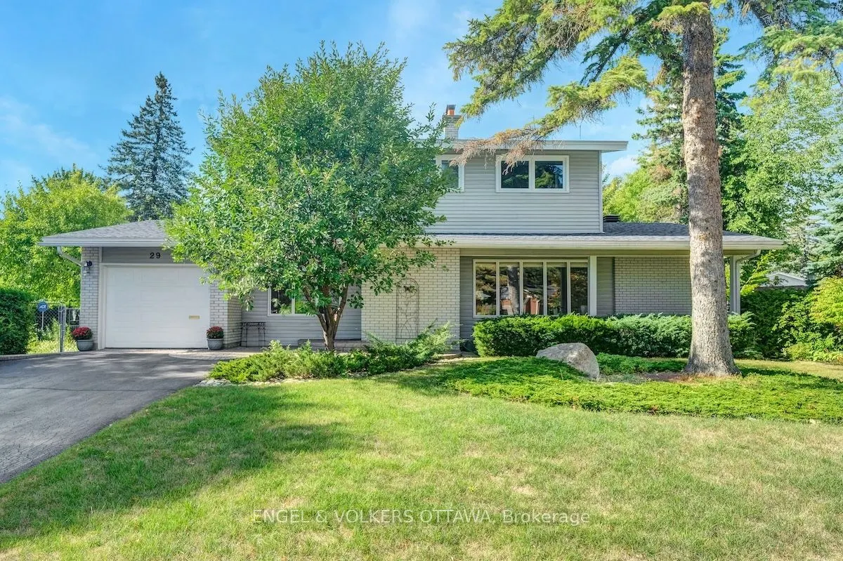 29 Qualicum Street