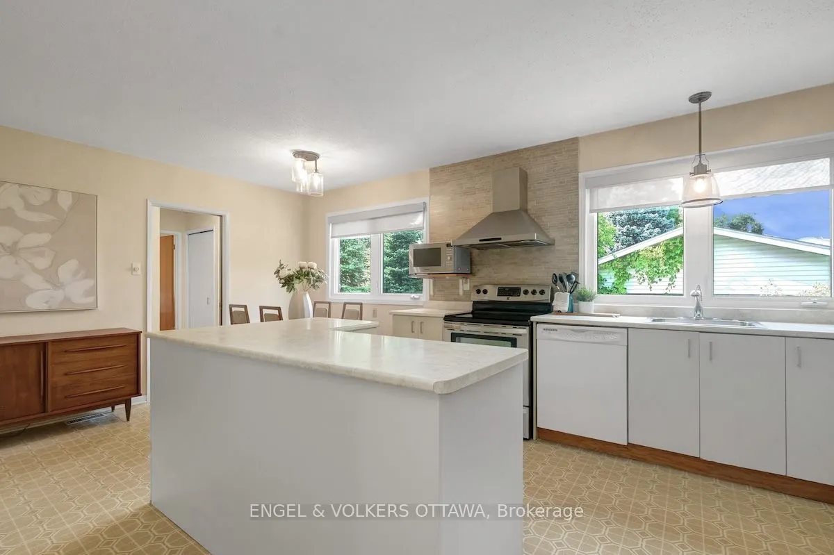 29 Qualicum Street