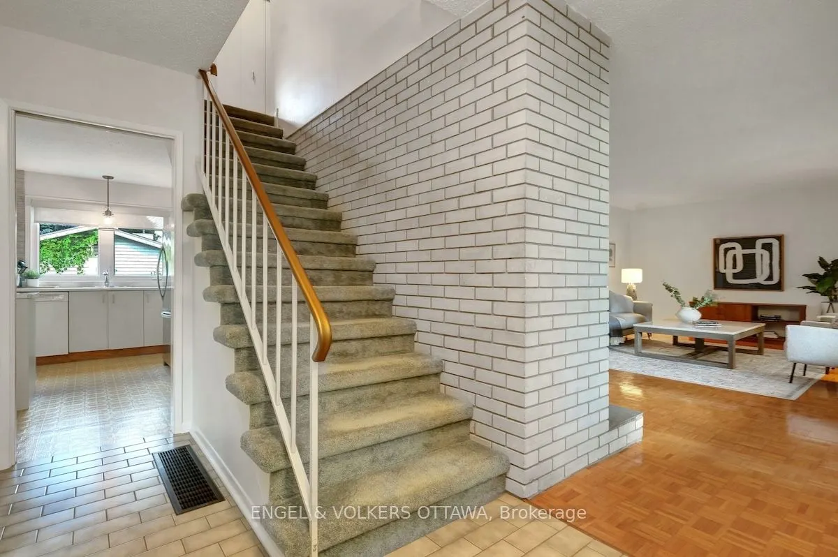 29 Qualicum Street