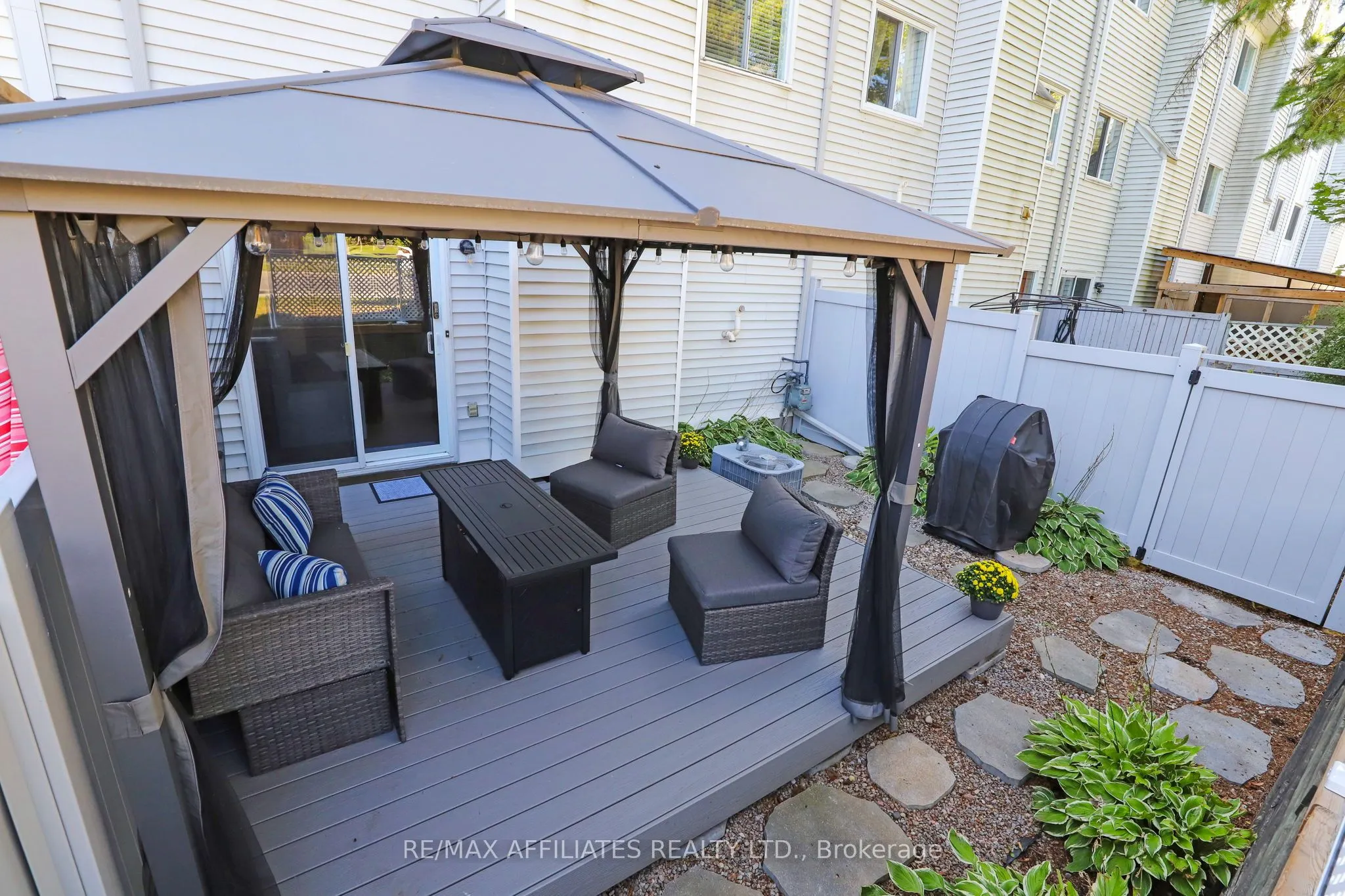22 Castlegreen Private, #11