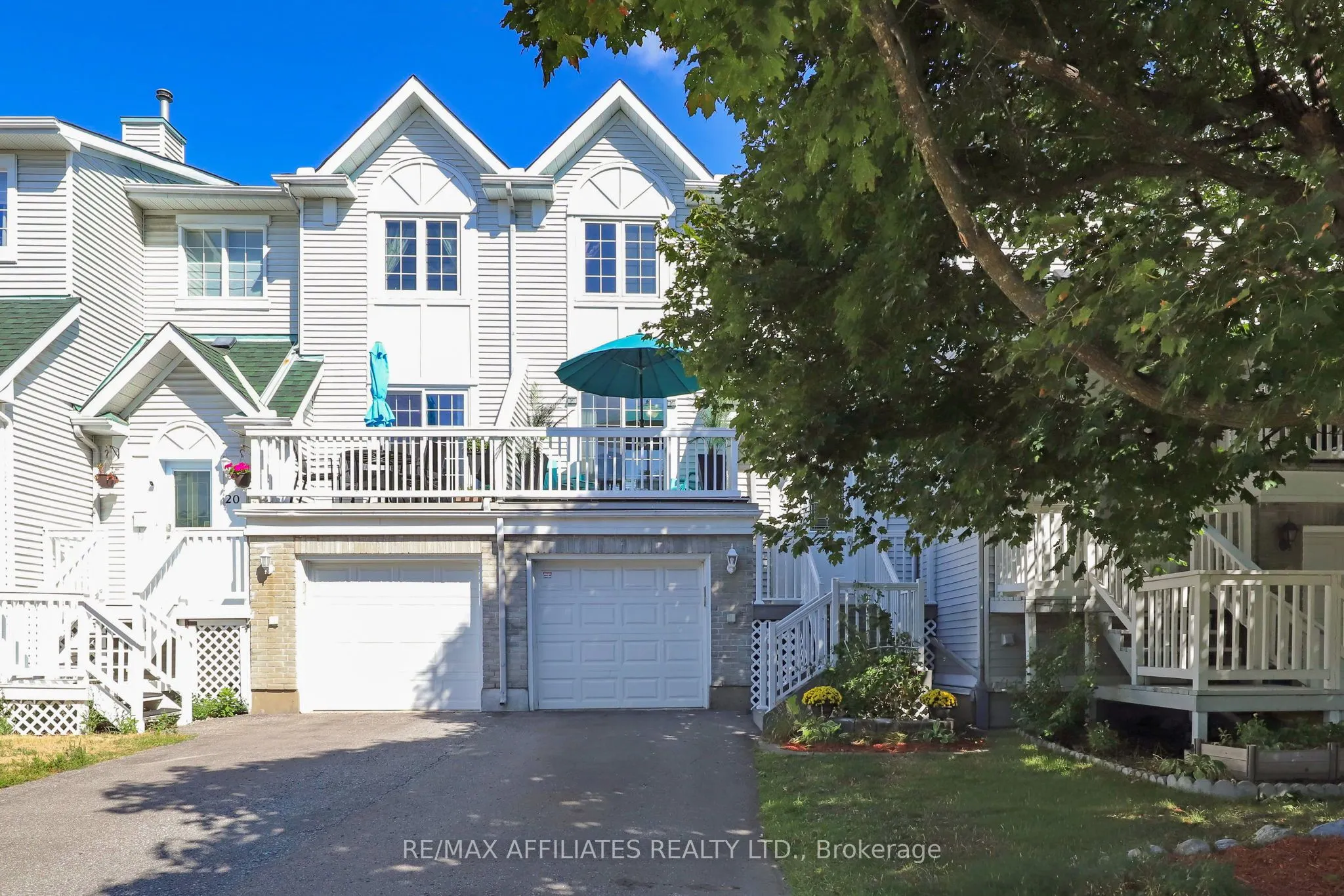 22 Castlegreen Private, #11