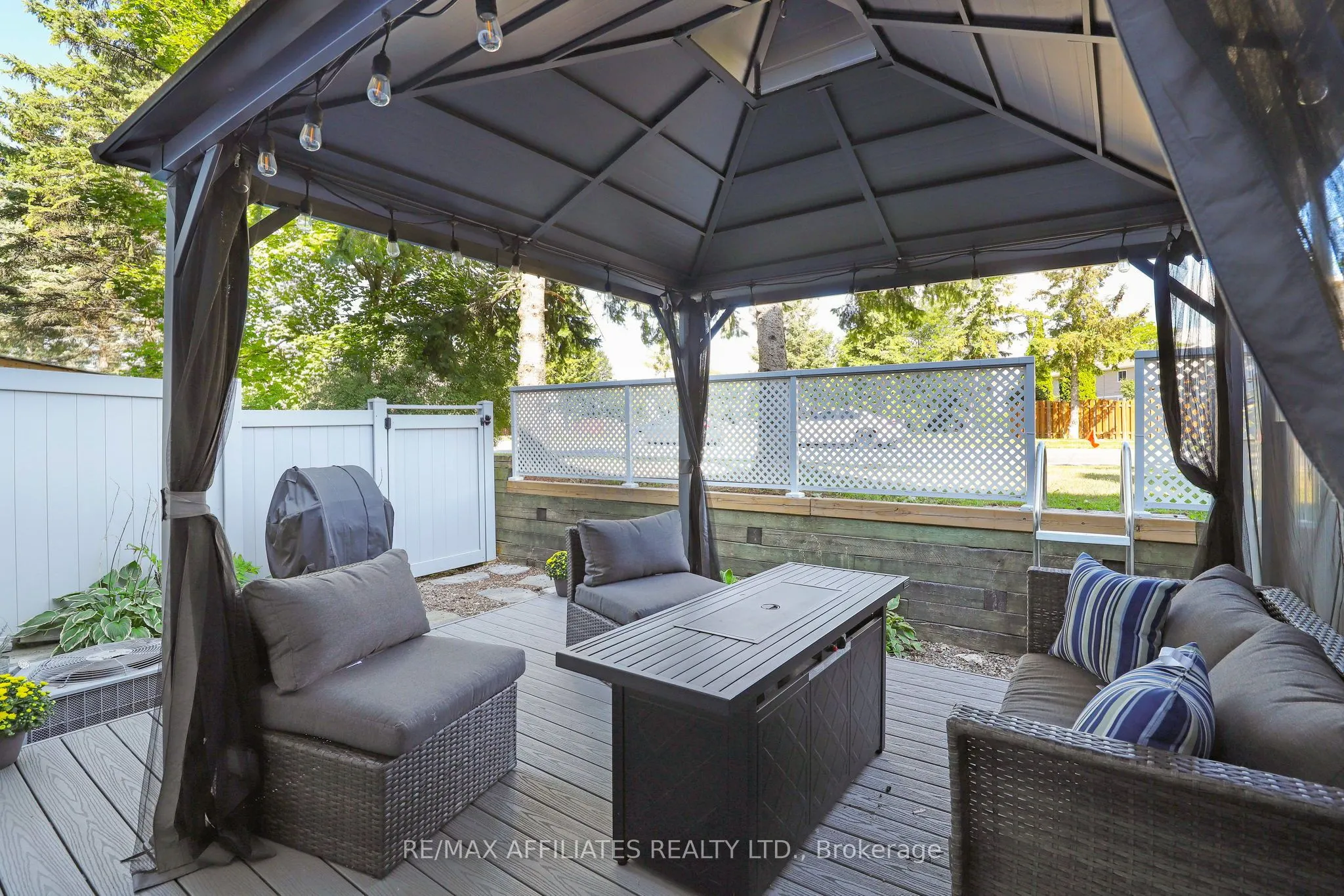 22 Castlegreen Private, #11