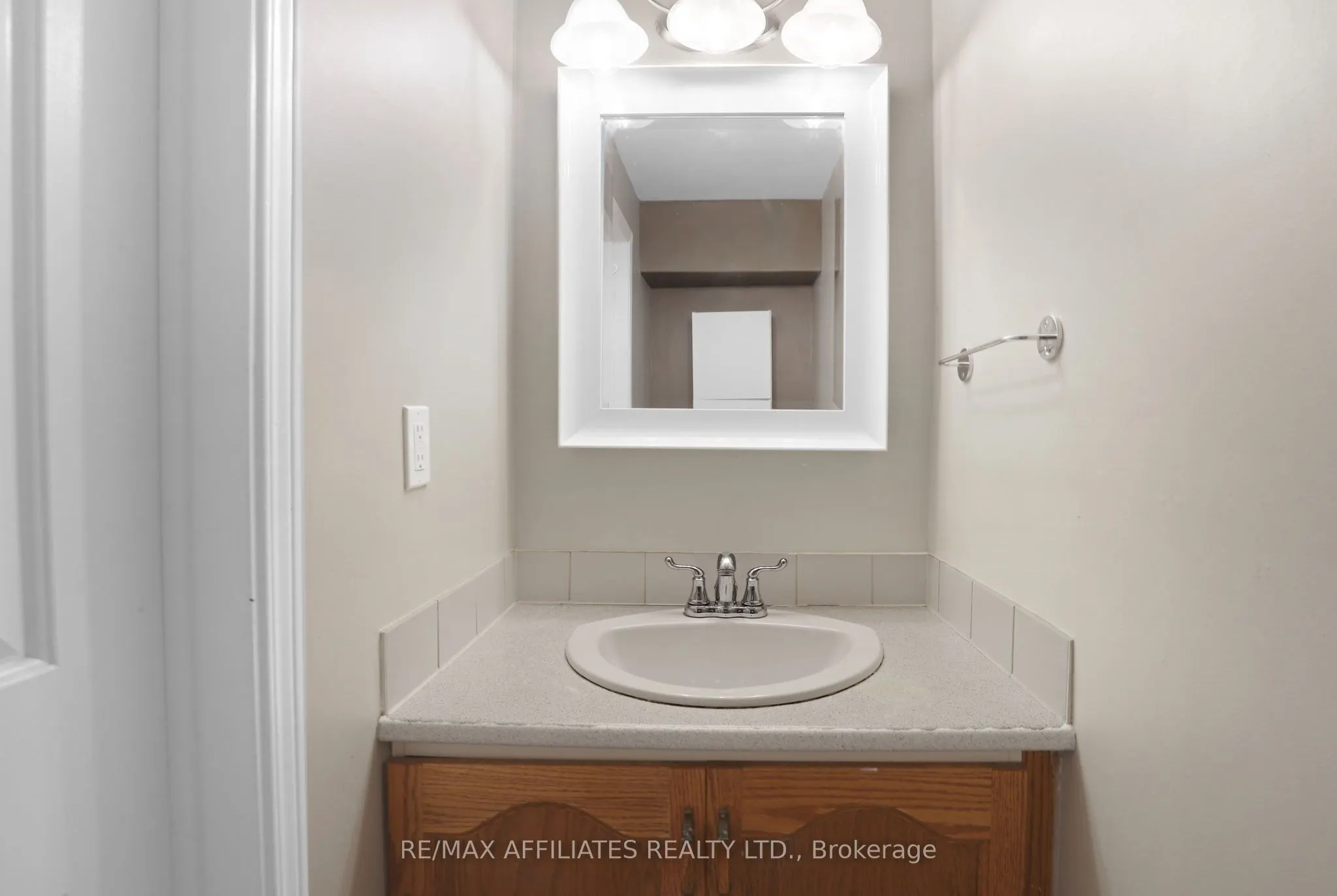 22 Castlegreen Private, #11