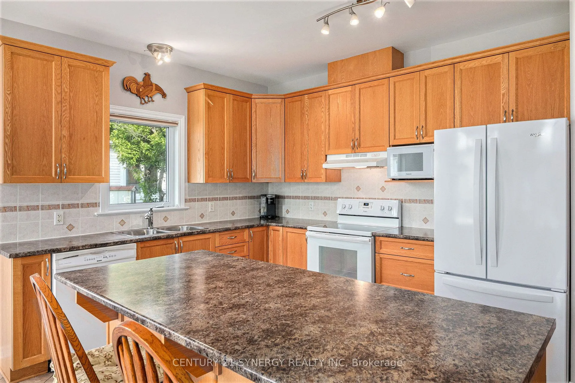 852 Swallowtail Crescent