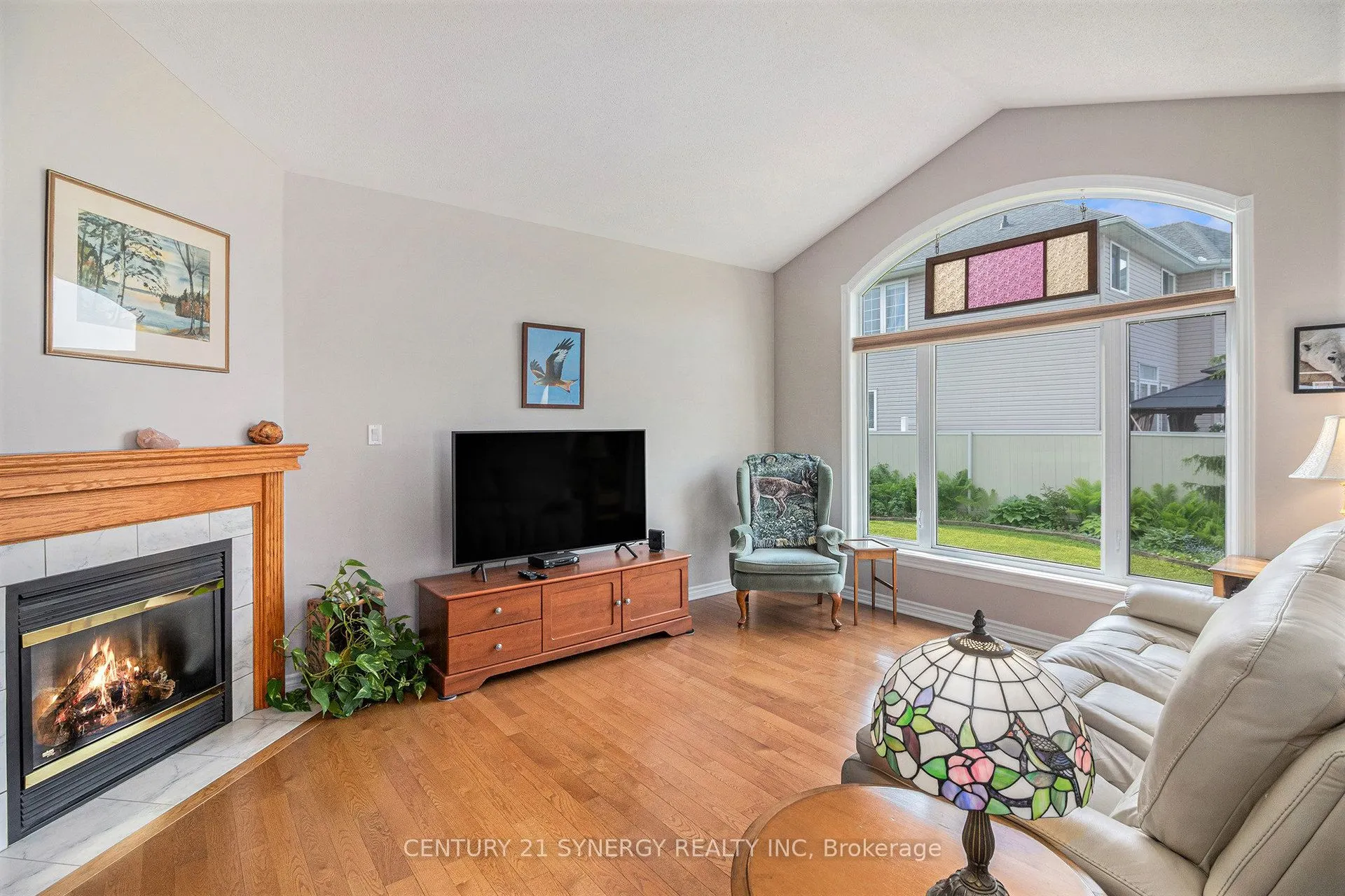 852 Swallowtail Crescent