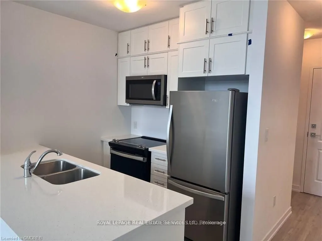 450 Dundas Street E, #513