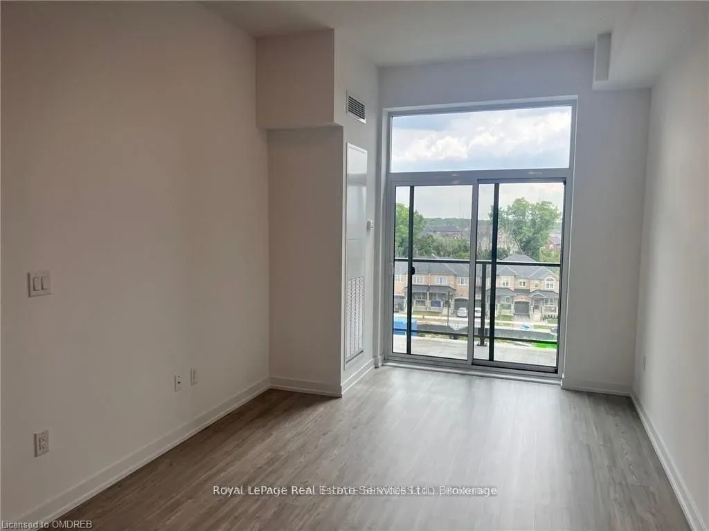 450 Dundas Street E, #513